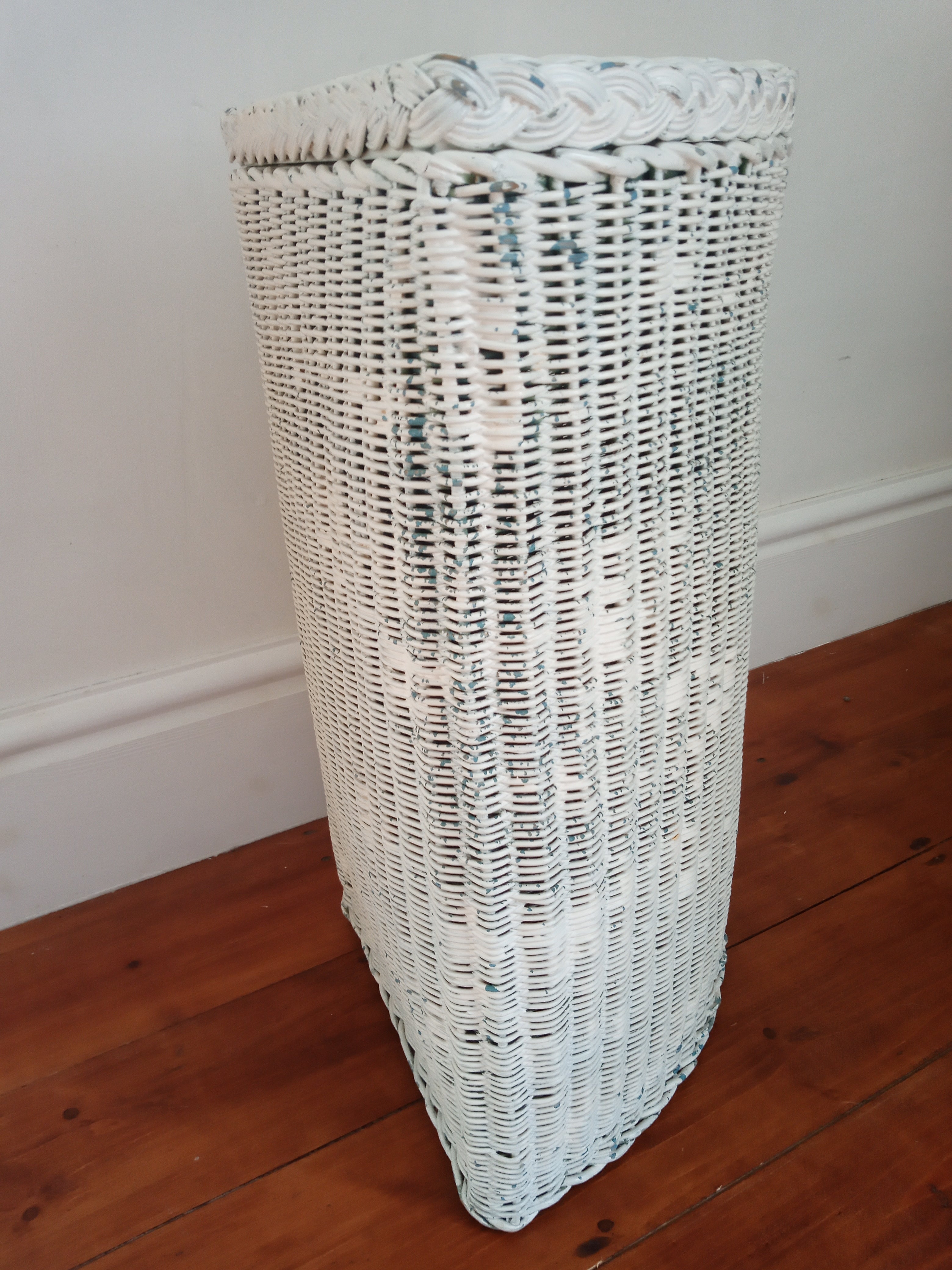 Vintage Lloyd Loom corner laundery bin painted white - (9705)