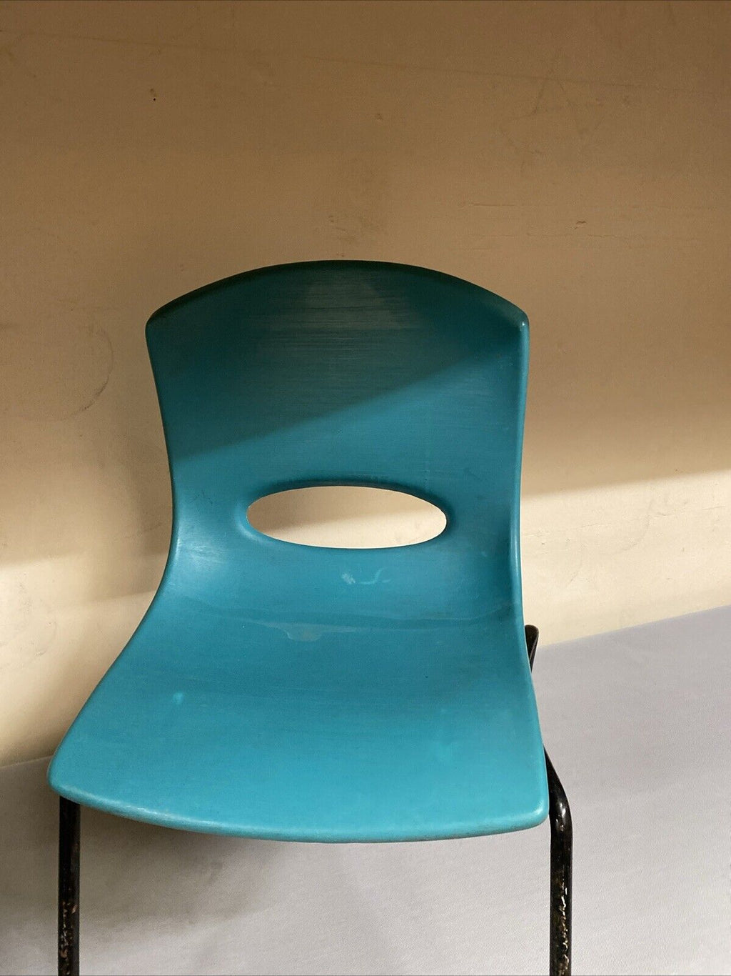 Chair Green Plastic Hard seat - schools, halls, groups etc Stackable - (5641)