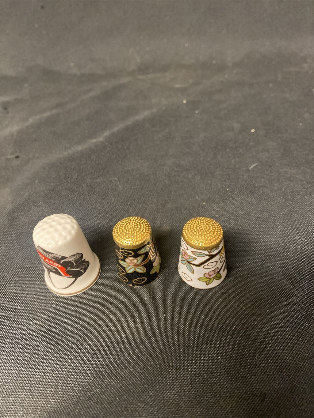 Collectable Vintage 2x Cloisonne Thimbles and 1x porcelain Salvation Army (5155