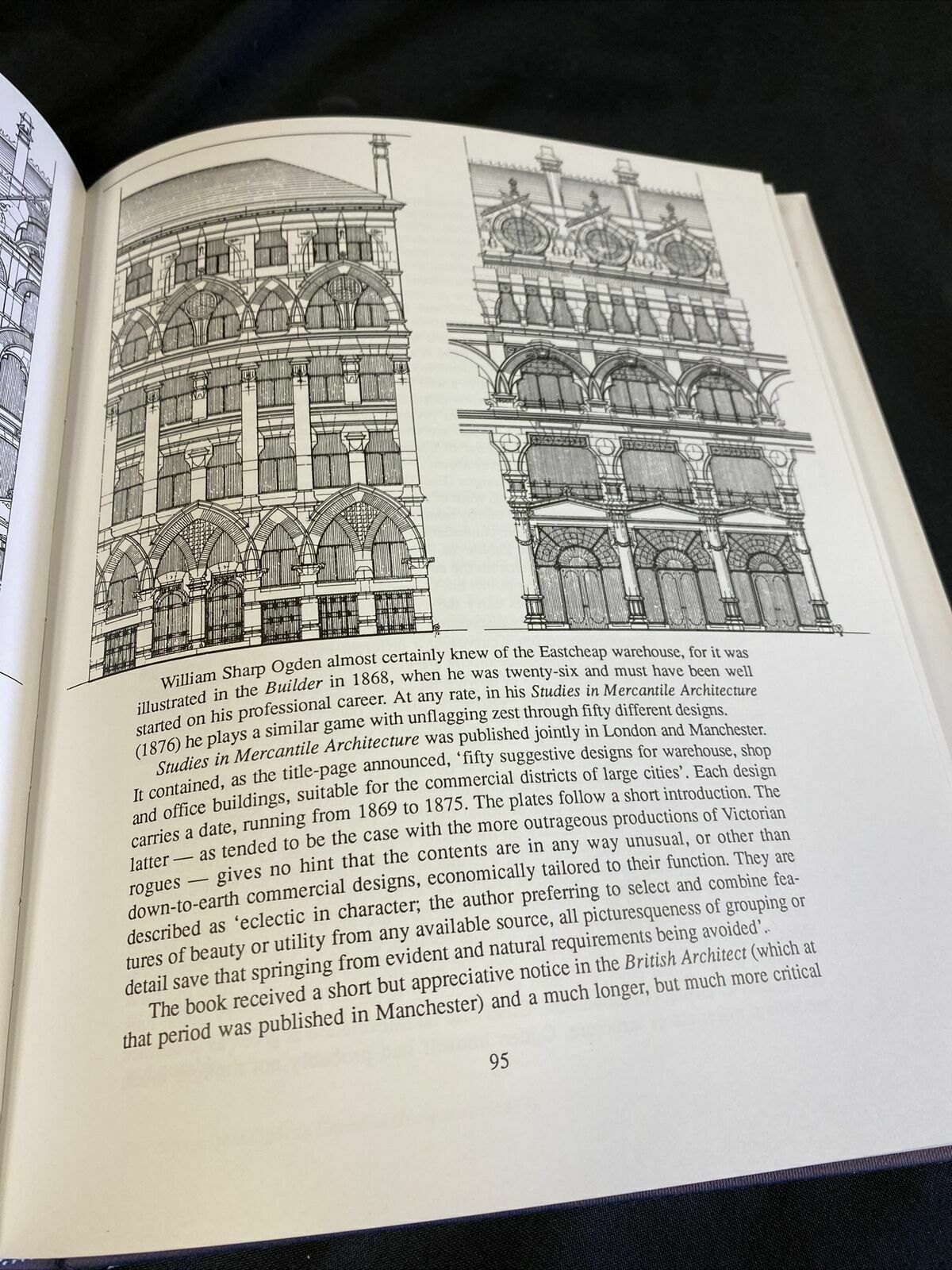 Town and Country by Mark Girouard book HB with DJ 1979 - (7687)