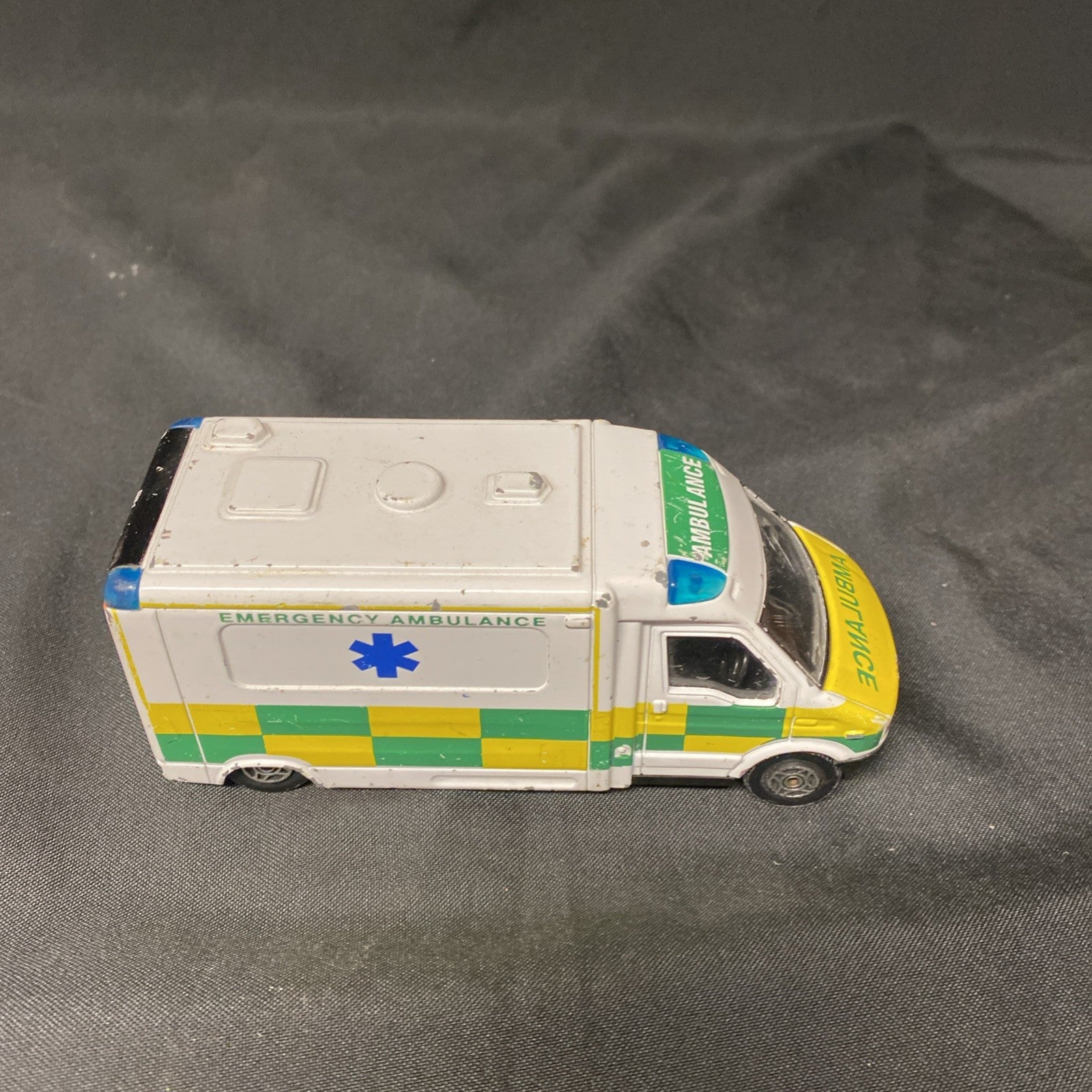 Husky Ambulance & Corgi Bonna 2500 Zurich Ambulance 80's - (1414)