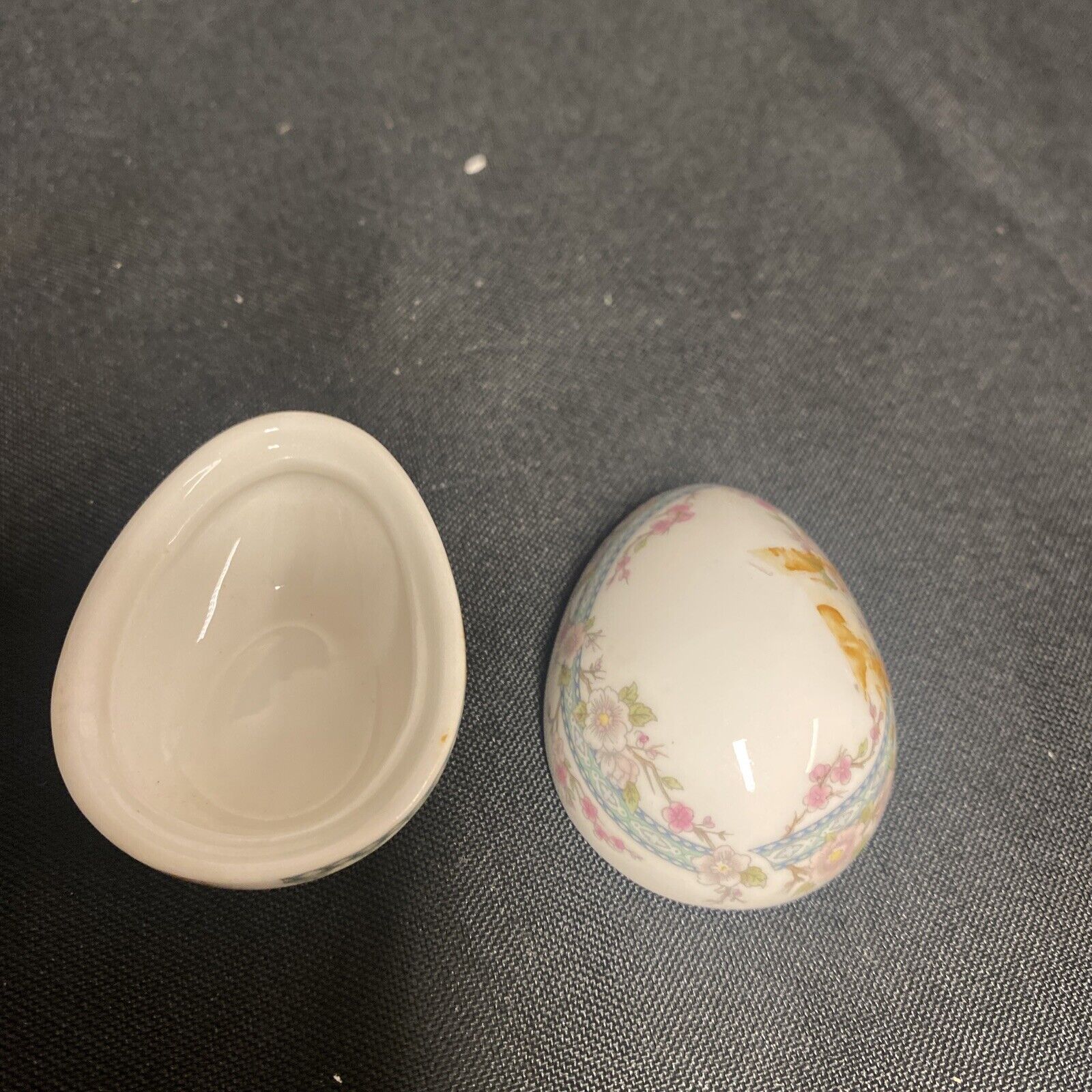 Trinket Box EGG - Coalport England Bone China Pretty Floral Egg - (9190)