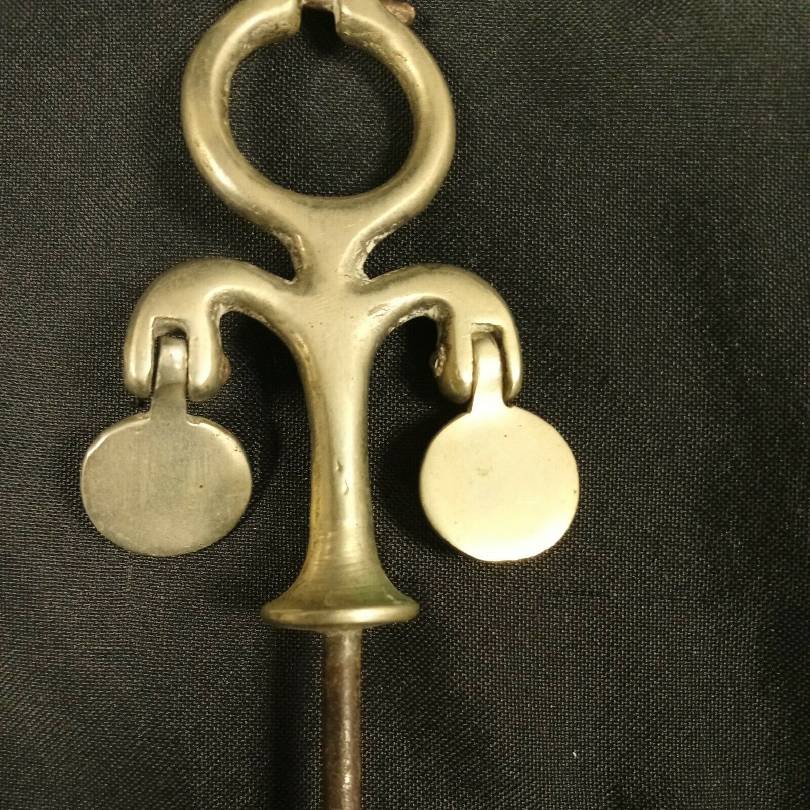 Vintage Heavy Horse Brass Metal Decoration Turret  Plate Swinger - (8255)