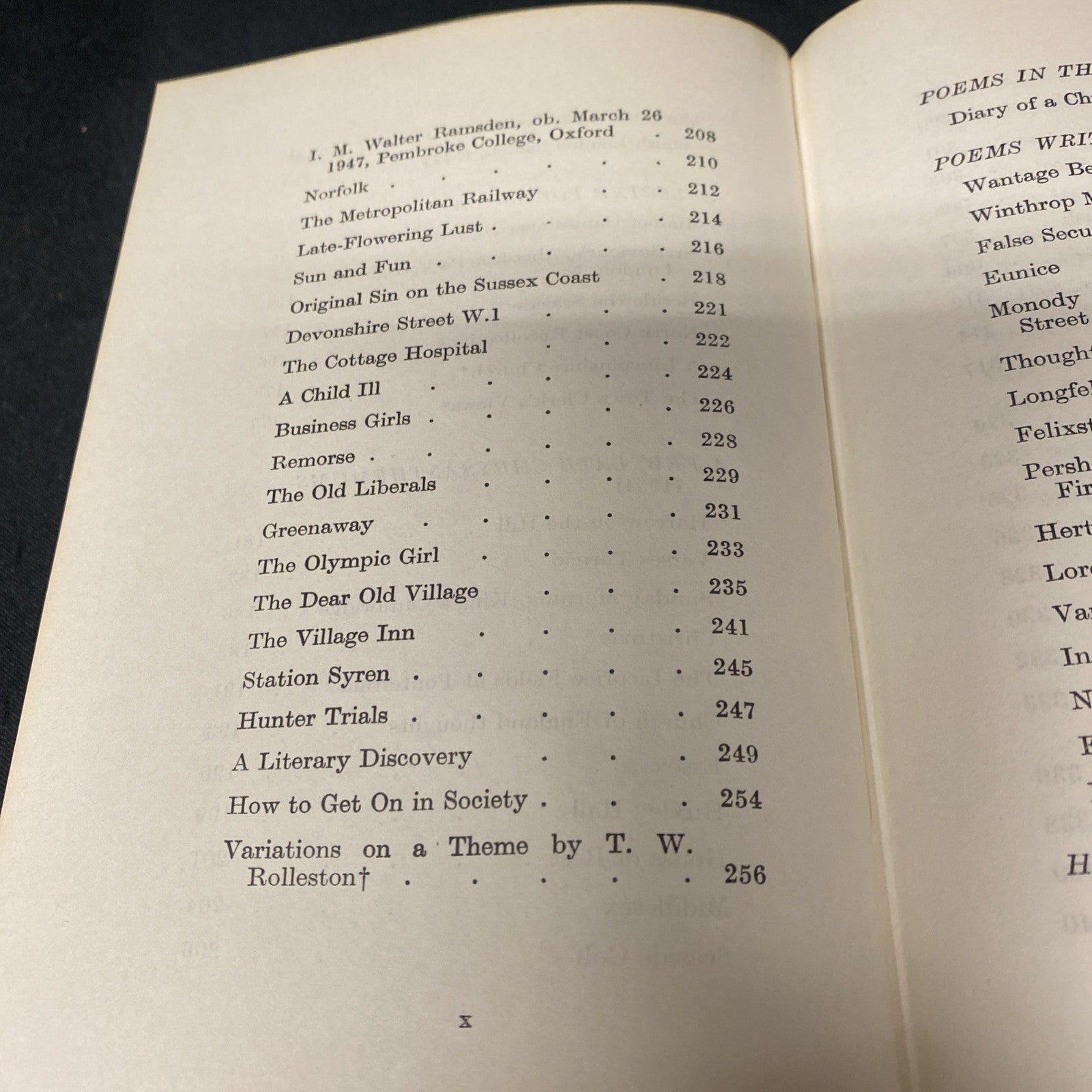 Book - John Betjemans Collected Poems - John Murray - 1973 - (1527)