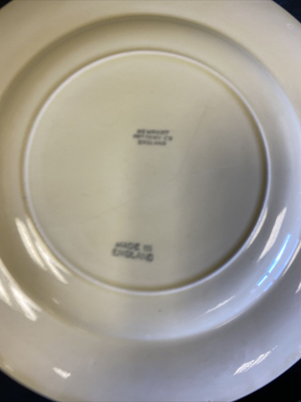 Clarice Claiff Crocus Design Newport Pottery - Plate x 1 20cm - (7658)