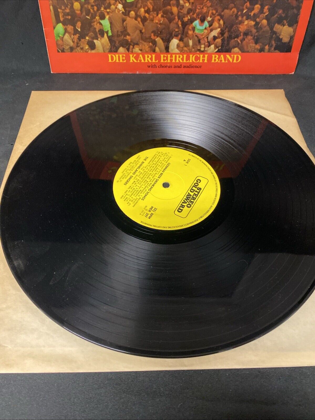 VINYL RECORD - German Beer Drinking Songs 1975 Excellent Cond MER397 -(5674)