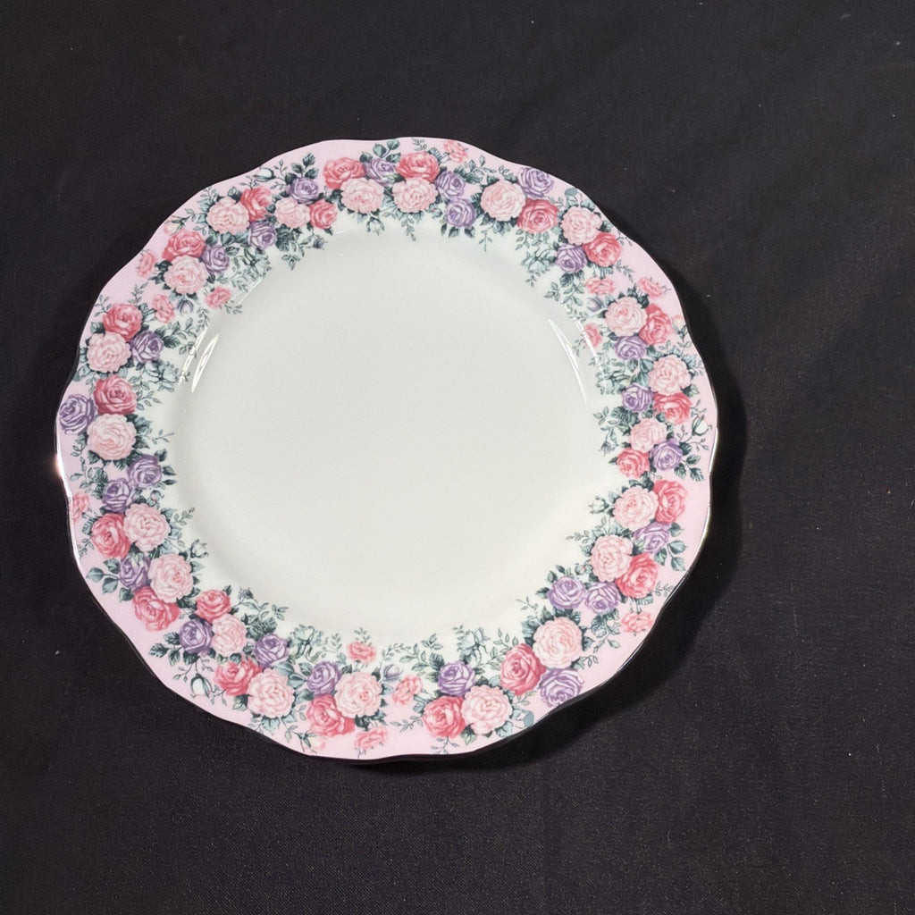 Royal Albert Rose Garland 2001 - 21cm Plate Mint as New cond  -(2069)