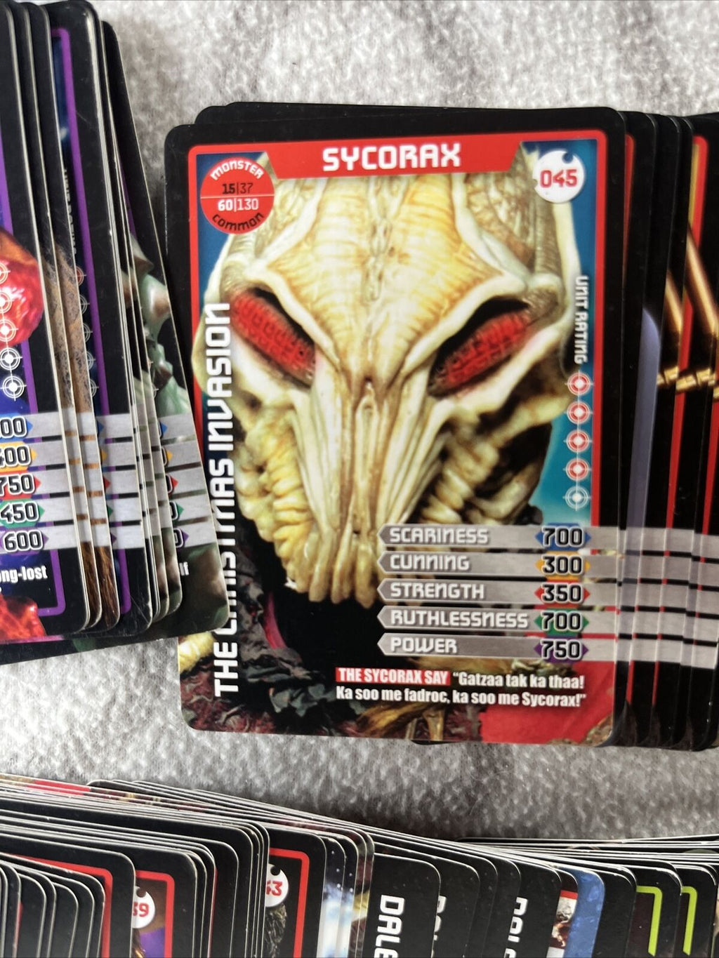 Doctor Who MONSTER INVASION - Dr Who 300+ Single Cards + tin