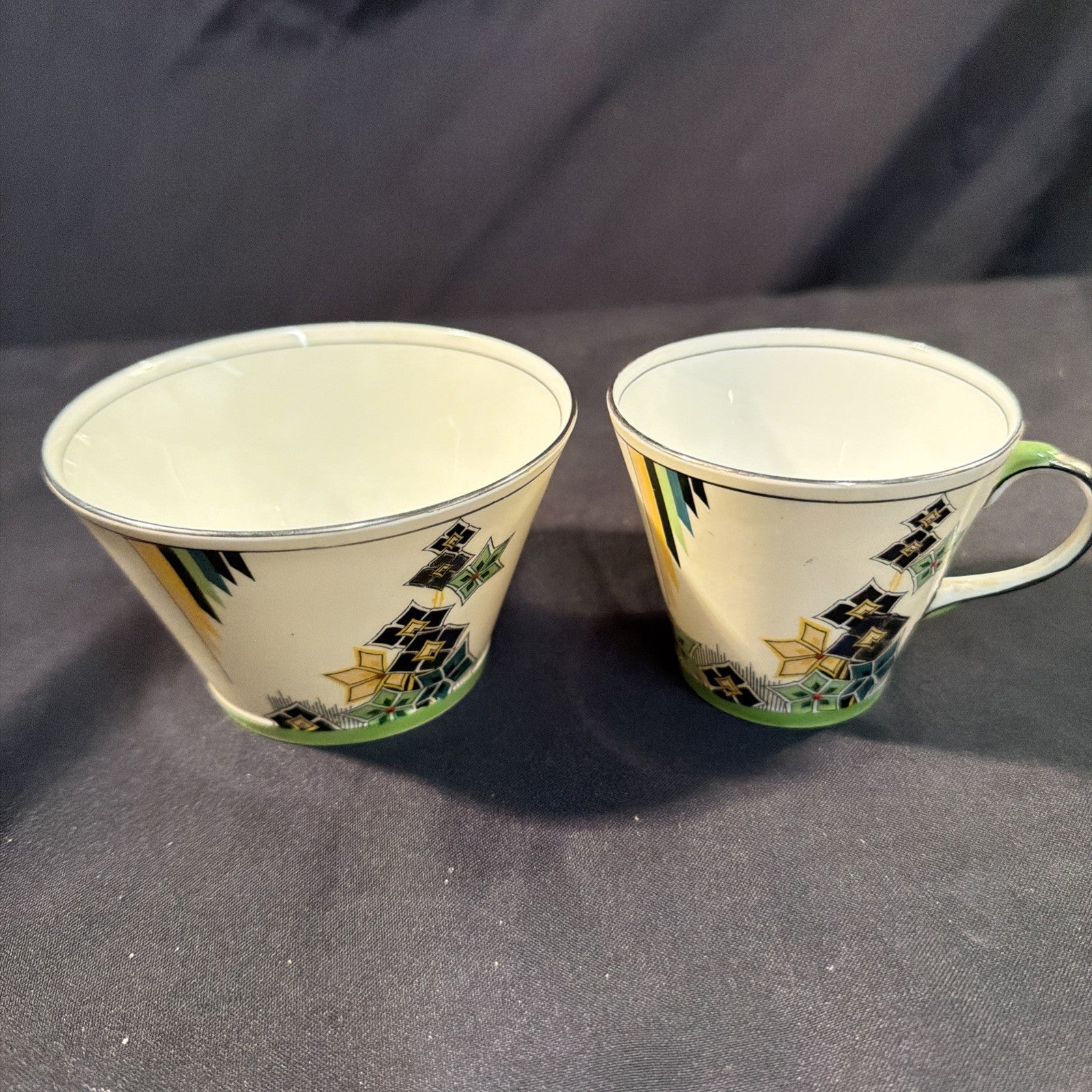 Aynsley England Bone China Art Deco 1930's Tea Cup and Sugar Bowl - (2095)