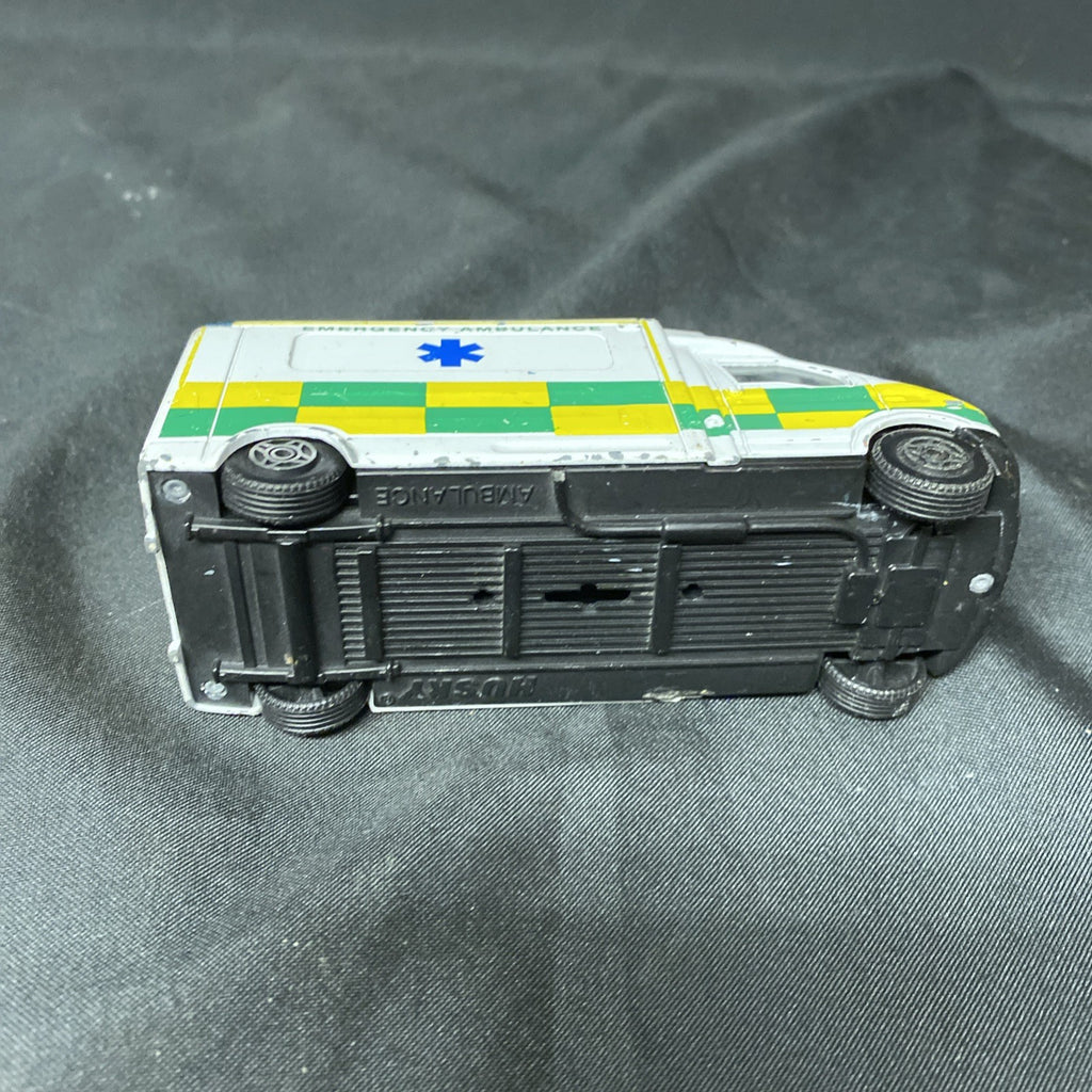 Husky Ambulance & Corgi Bonna 2500 Zurich Ambulance 80's - (1414)