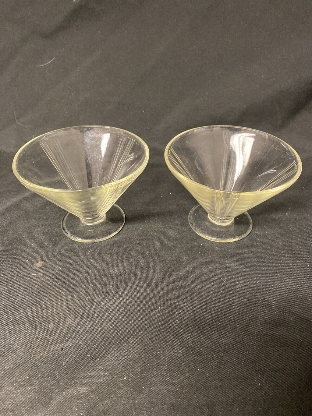 2 x 1930s Art Deco Clear Sundae icecream glass Dish - 7cm Tall, 10cm Diam (5497)