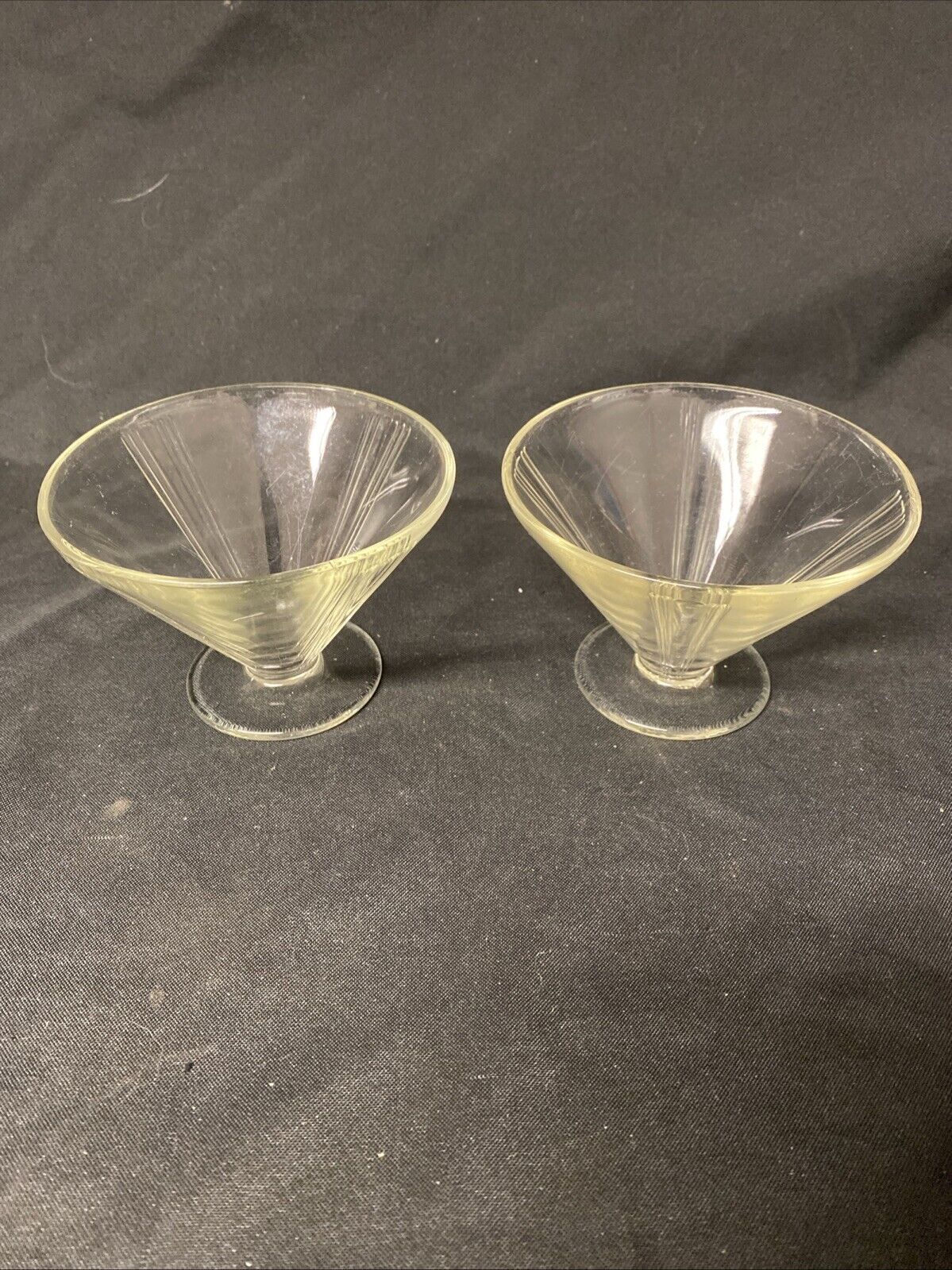 2 x 1930s Art Deco Clear Sundae icecream glass Dish - 7cm Tall, 10cm Diam (5497)