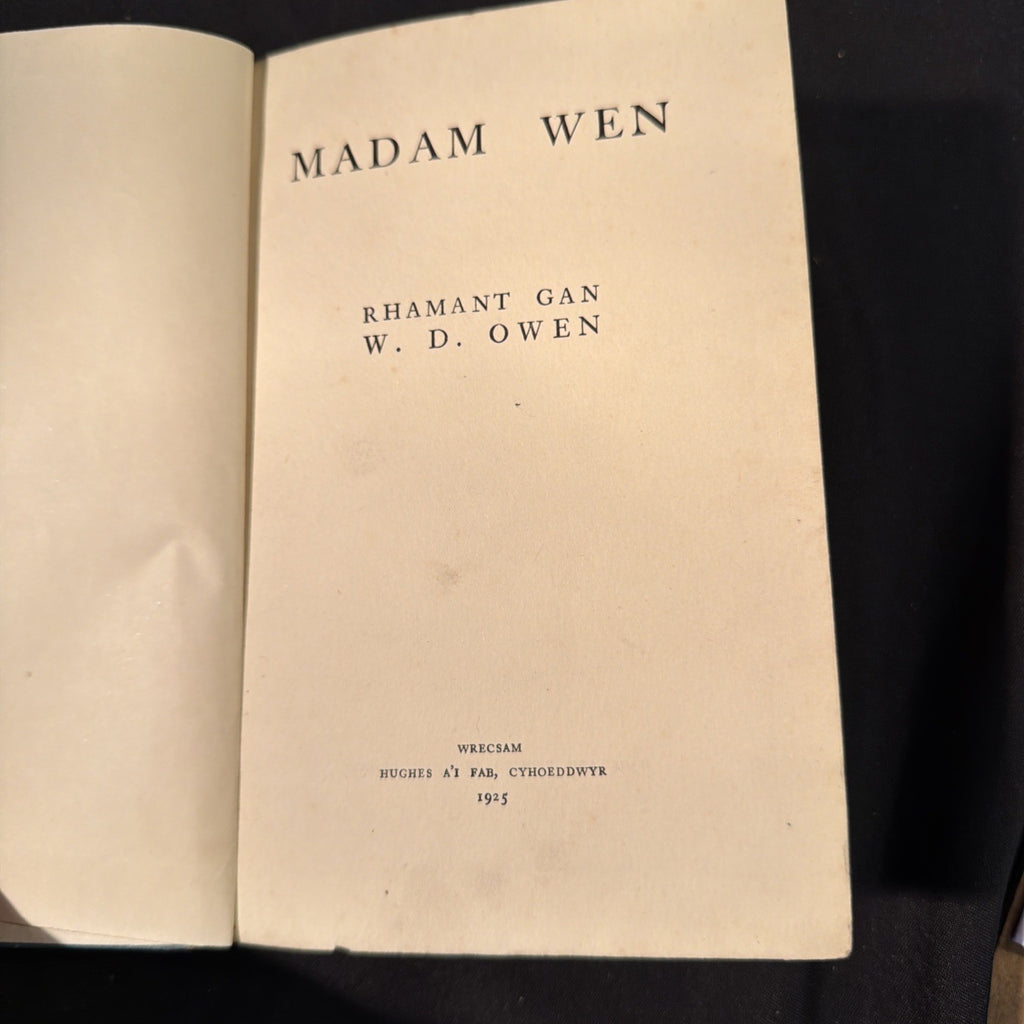 Madam Wen Rhamant Gan W.D.Owen - Welsh Language book - (1865)