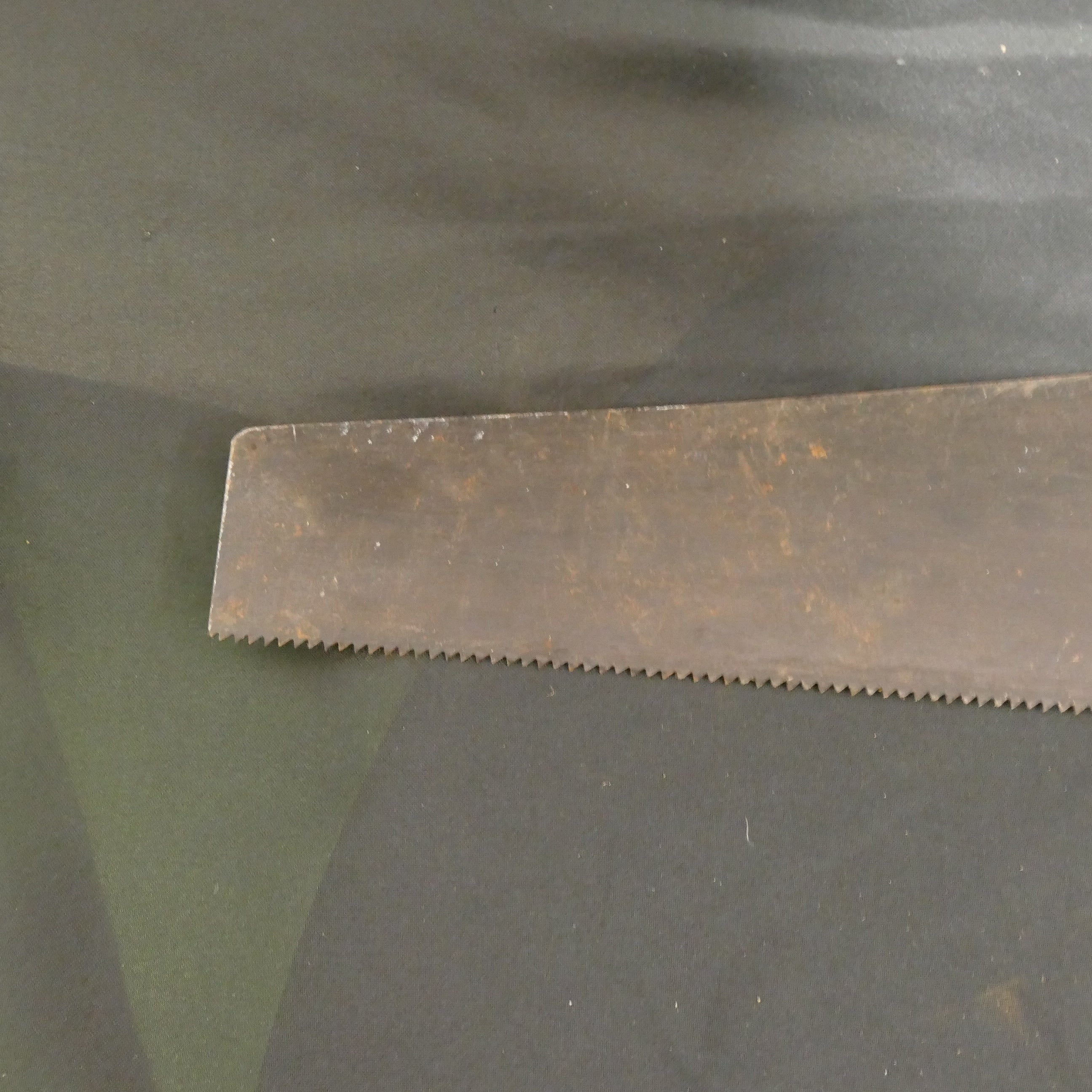 Antique Large Wood saw 64cm with good Blade Solid Carpenters - (9298)