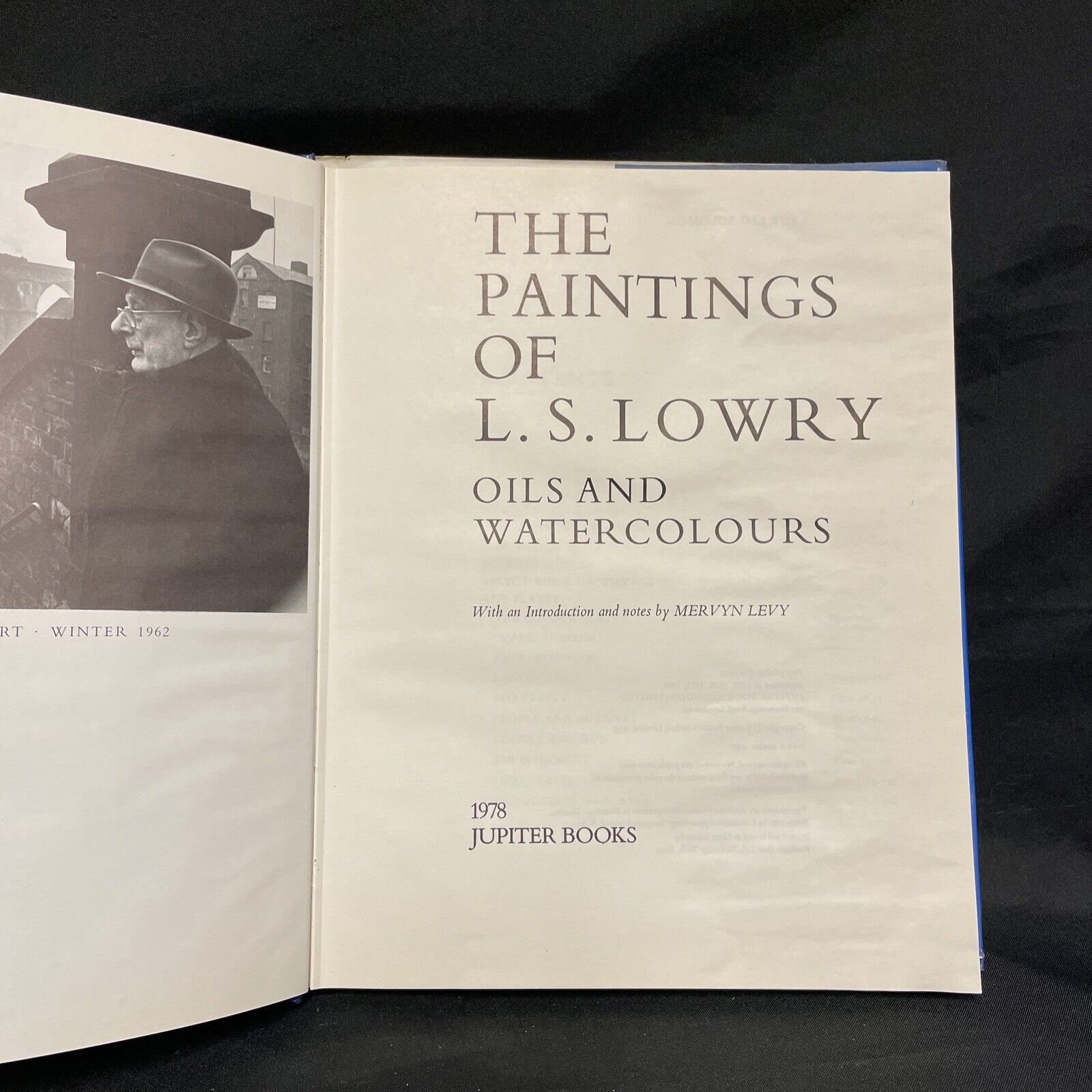 BOOK - The Paintings of L.S. LOWRY - Mervyn Levy - (9254)