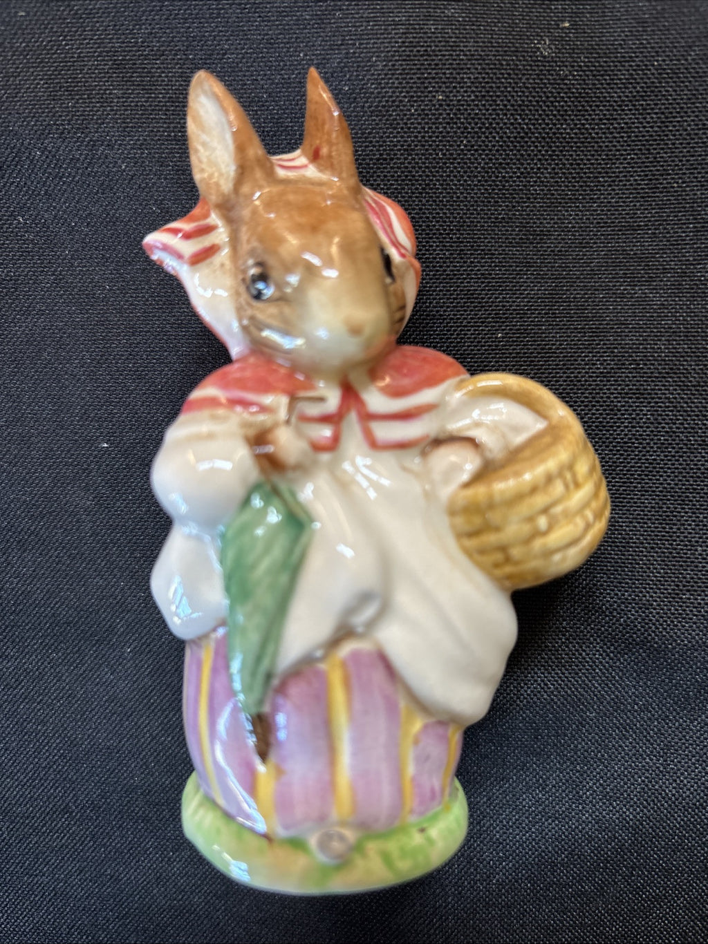 Beswick Beatrix Potter MRS RABBIT ceramic 1951 figure F.Warne & co - 5615