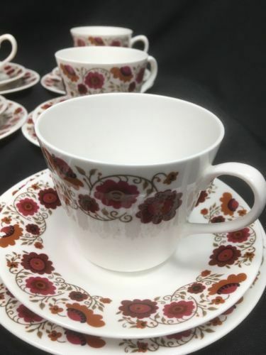 RIDGWAY Carissima 1960's Pure Bone Chine Tea Set 36 pieces - (2793)
