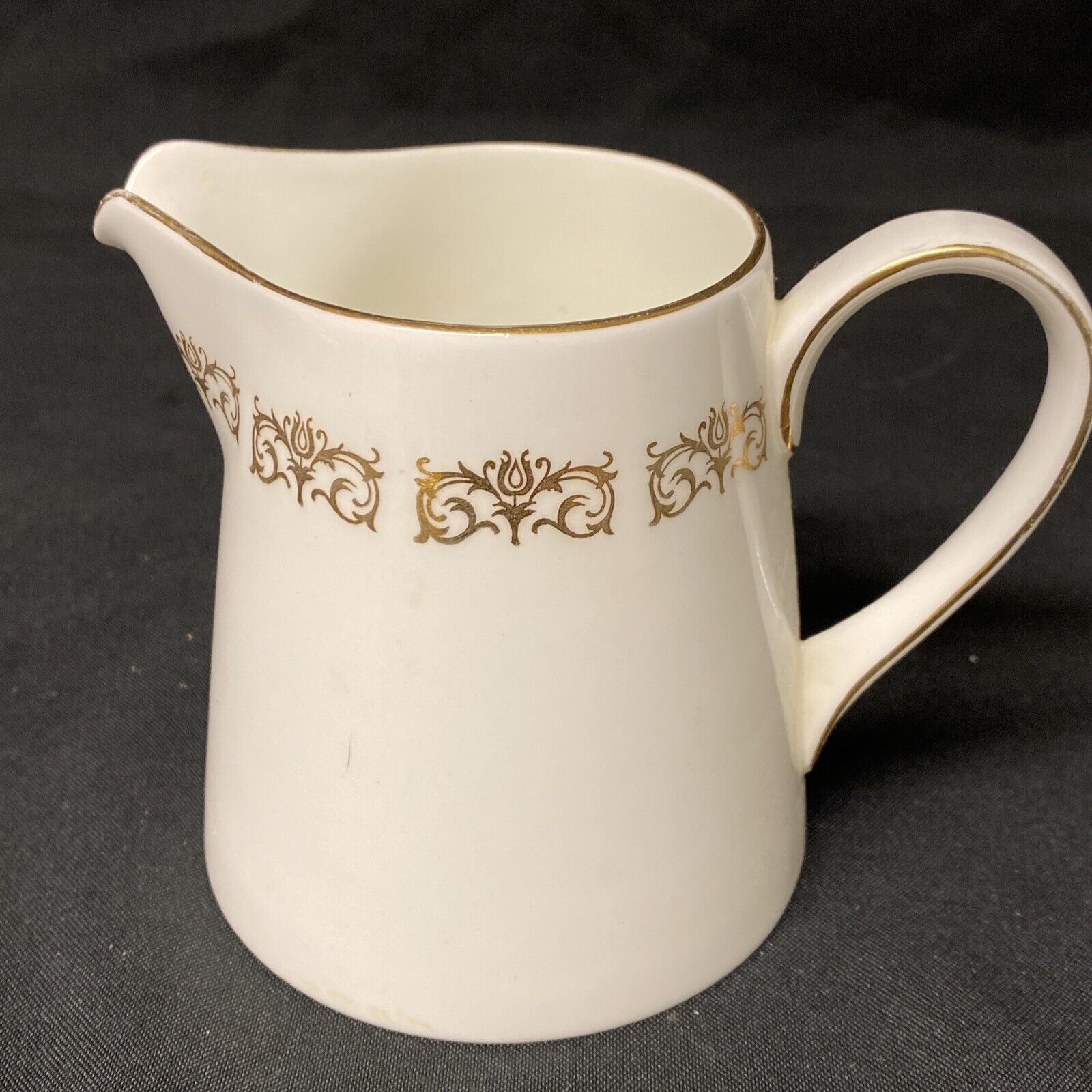 Wedgwood (Royal Tuscan) Metalised Hotelware ELGIN Milk Jug - (9022)