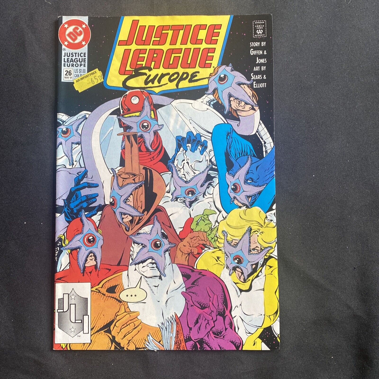 COMIC - DC Comics Justice League EUROPE - May 1991 - New York - (8781)
