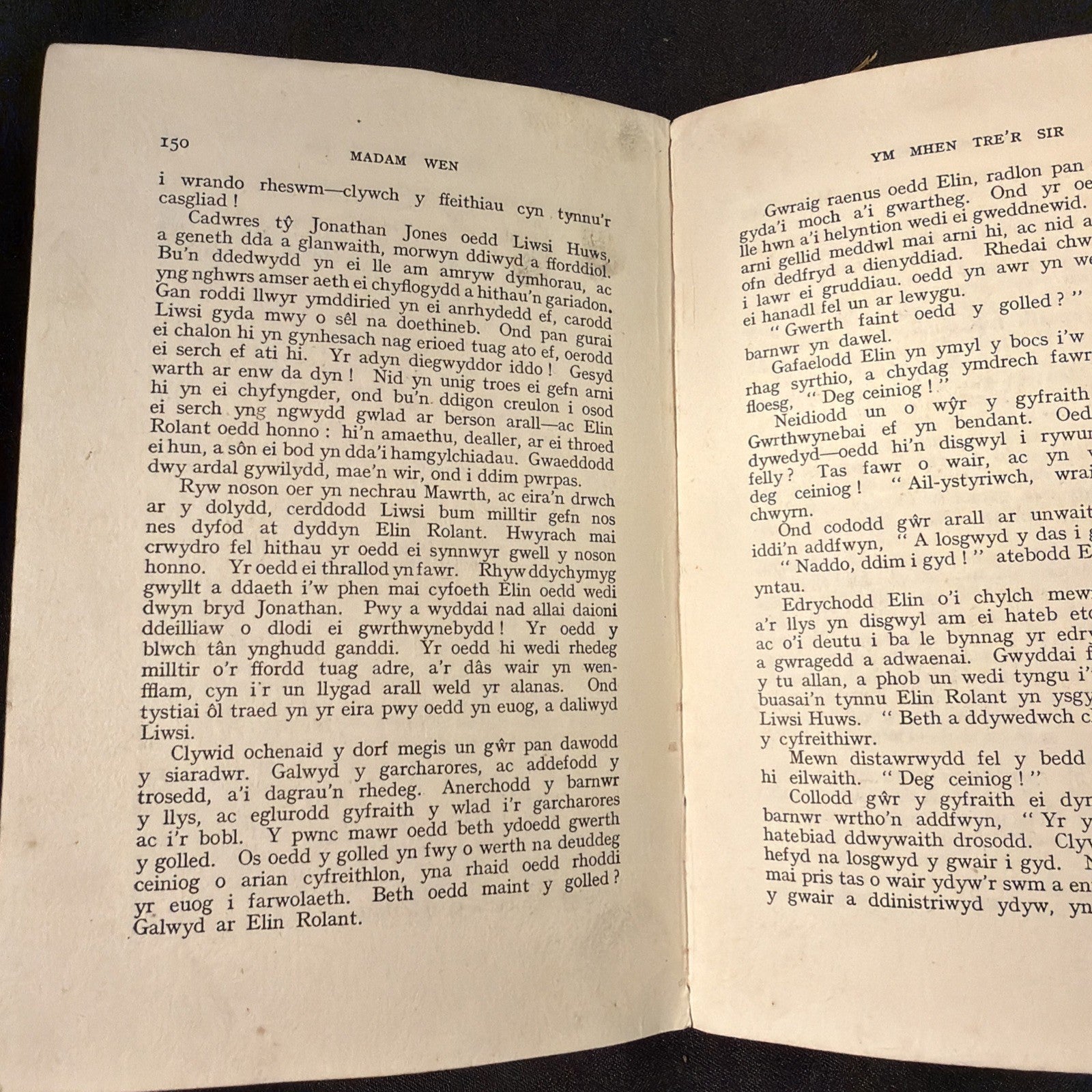 Madam Wen Rhamant Gan W.D.Owen - Welsh Language book - (1865)