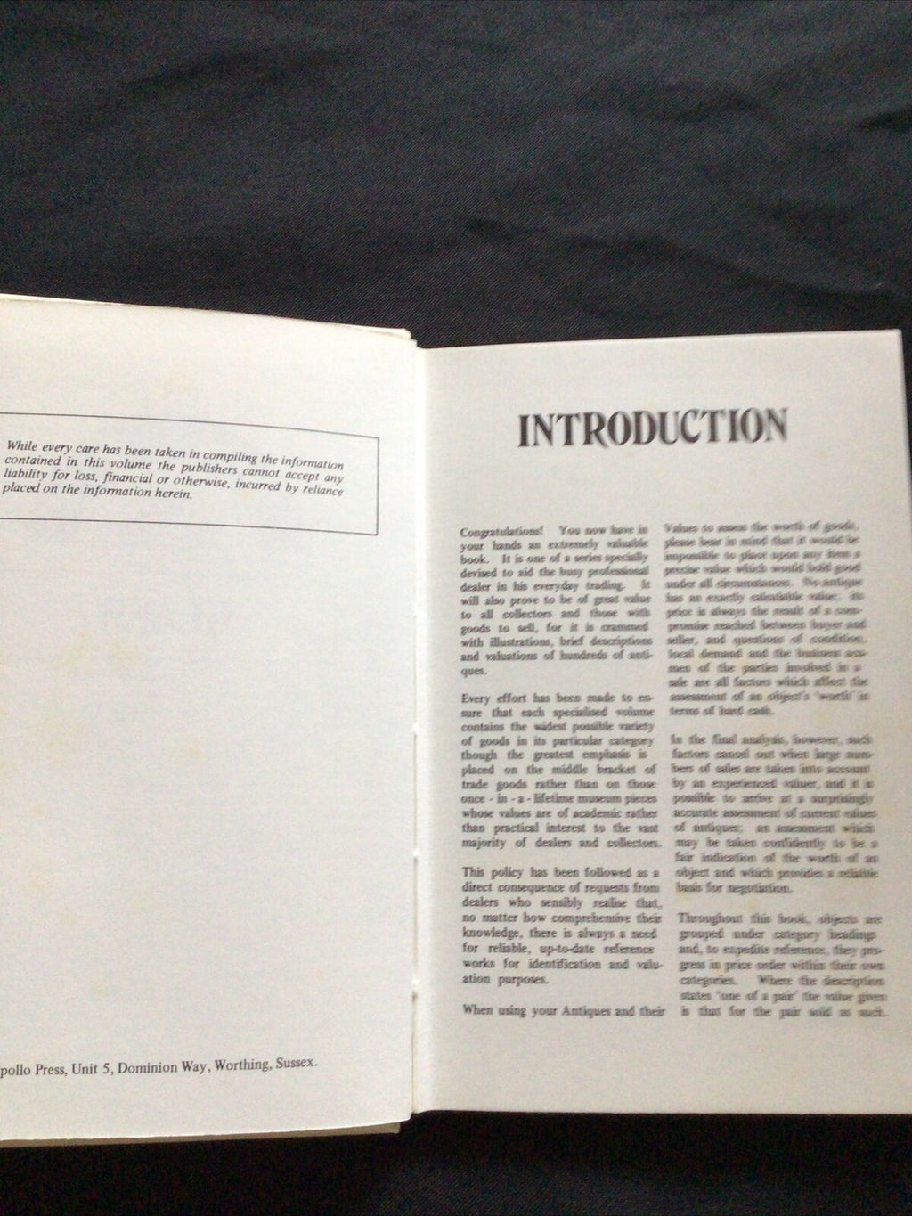 BOOK - Lyle pocket Antiques & Their Values 1976 - GLASS - (8590)