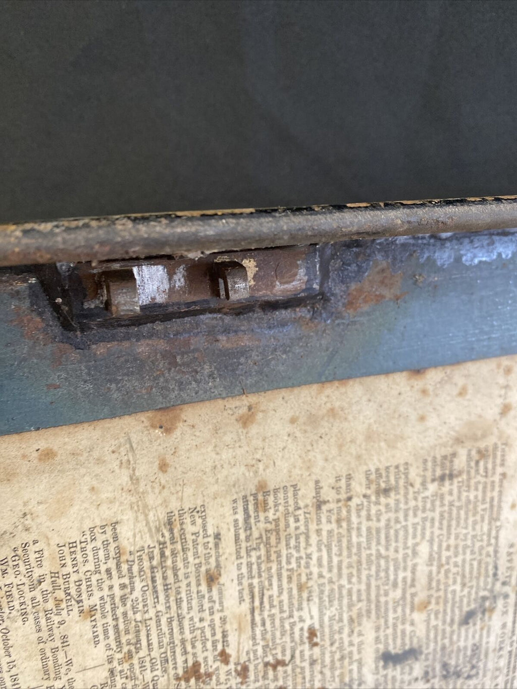 Antique Milners Fire-Proof Portable Safe 1842 V.Heavy 45cm x 31 x 31 cm (7711