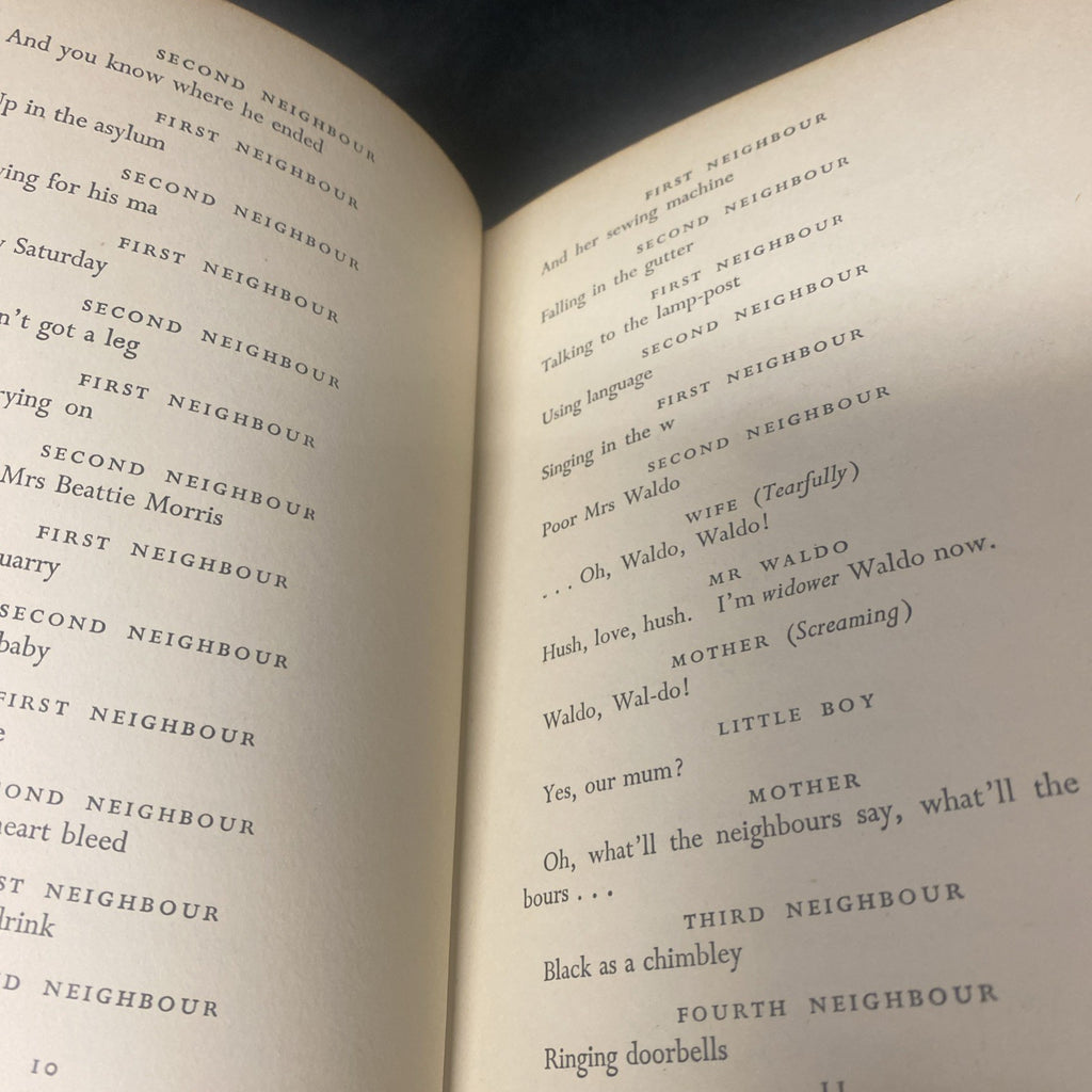 Book - Under Milk Wood - Dylan Thomas - 1957 - (1534)