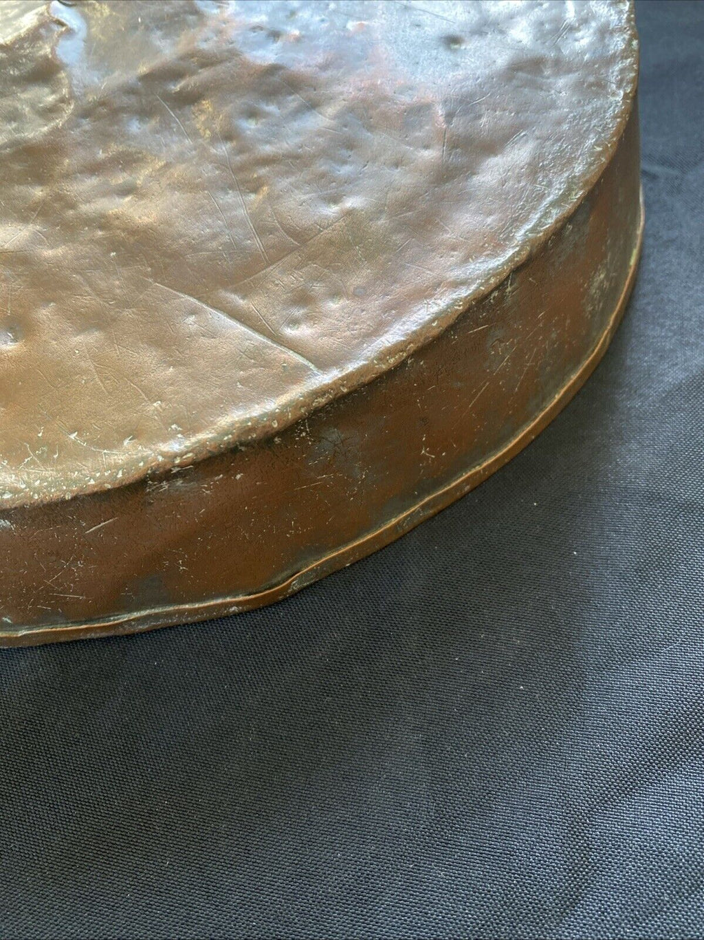 Copper Pan 32cm Diameter Hanging Hook Early 1800's rustic home décor (5919)