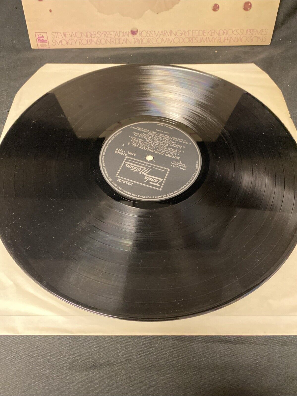 VINYL RECORD - Motown Chartbusters Volume 9 - 1974 - 17 tracks Ex Cond - (5653)
