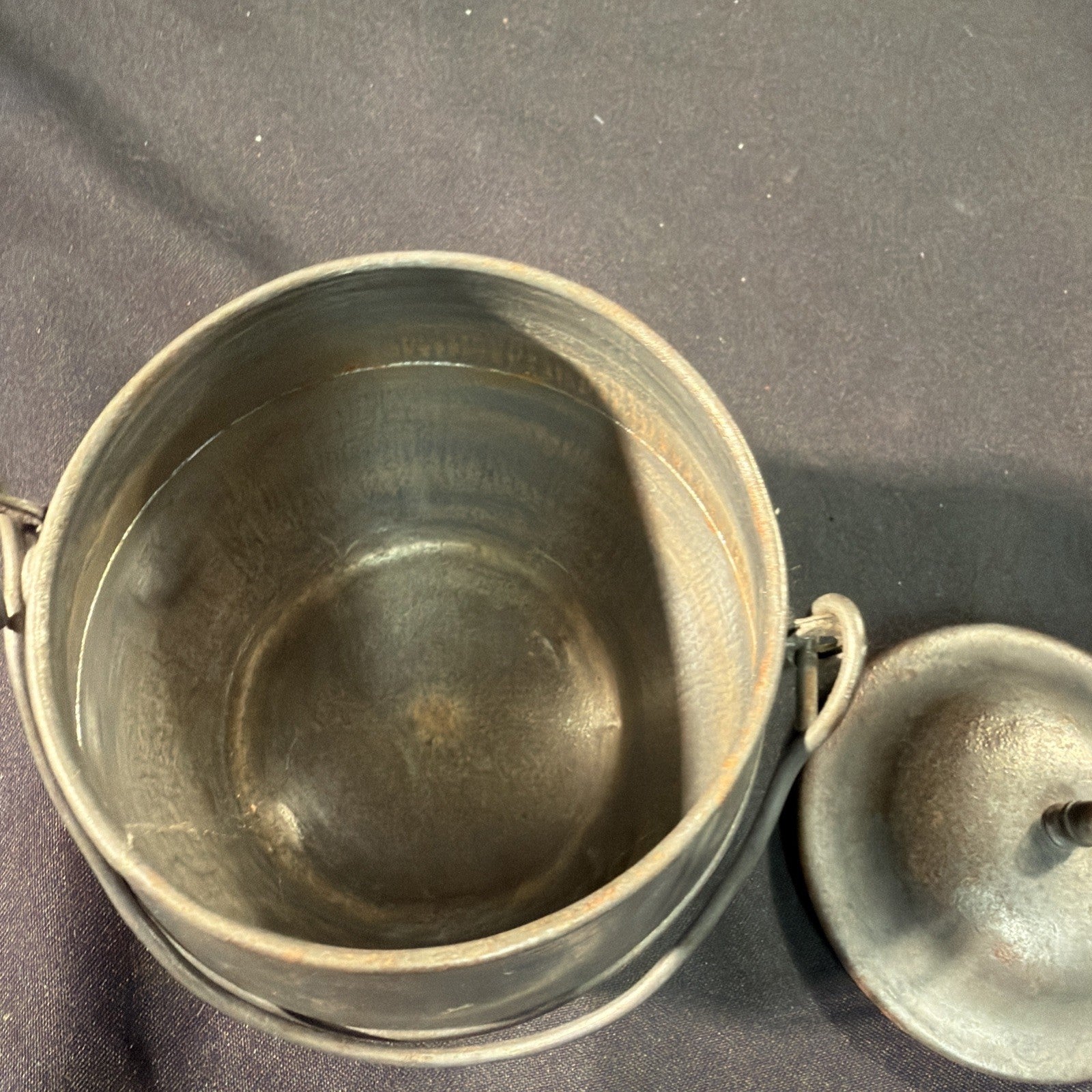 Antique Dinner Pail metal possibly tin? with lid - (2038)