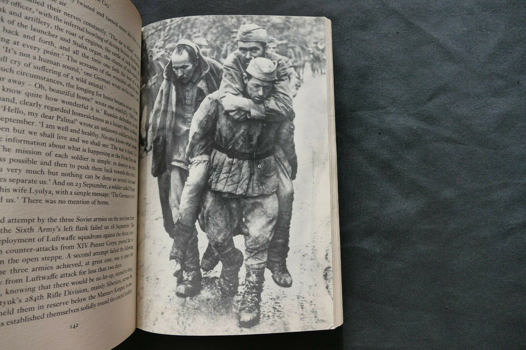 BOOK - STALINGRAD - Antony Beevor (8748)