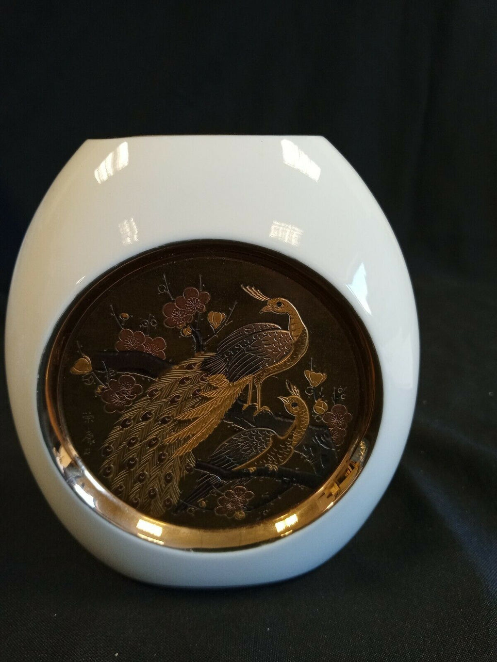 The Art of Chokin 24Kt Gold Vase 13cm Tall in ivory colour - (7903)