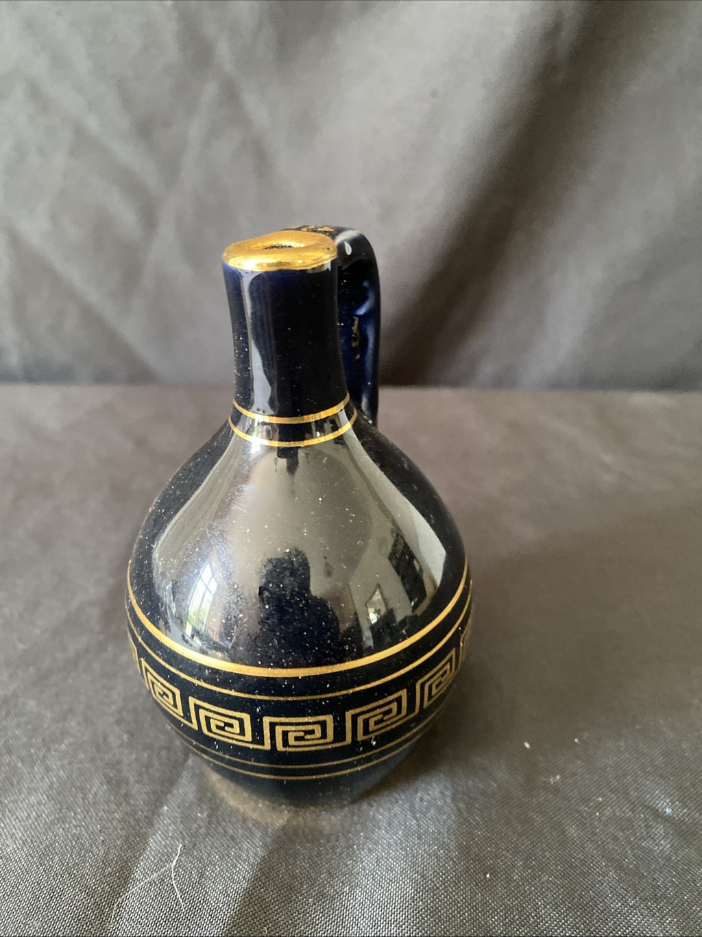 Water Pot / Urn with Handle Made in Greece 24k Gold decoration 11cm tall (5456)