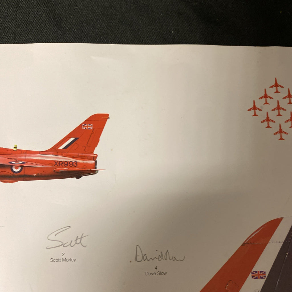 RAF RED ARROWS HAWK T1A XX237 SIGNED BY ALL THE SQUADRON PRINT 2005 RARE - (1639)