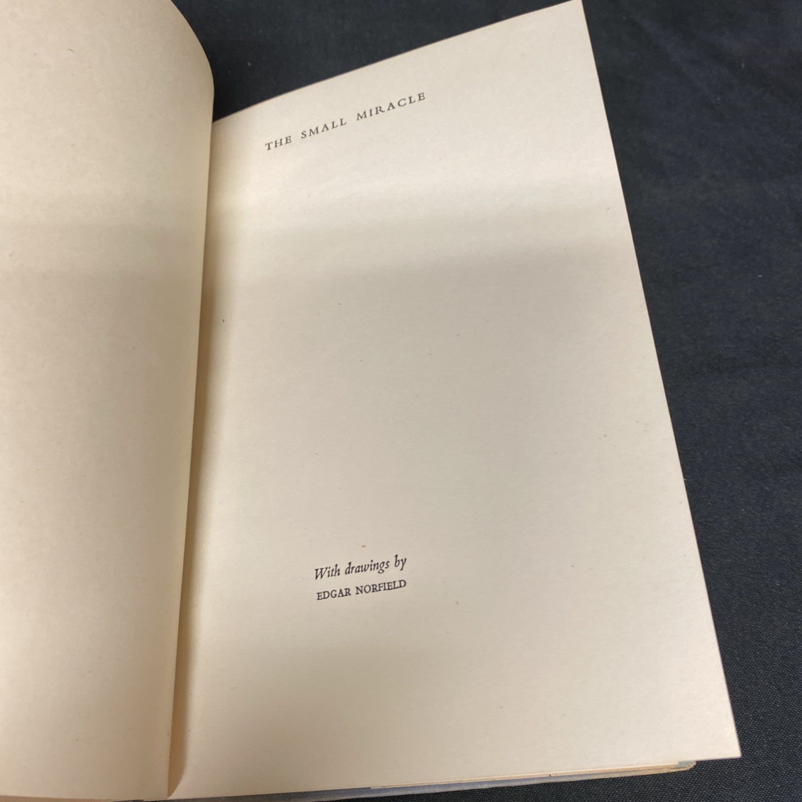 Book - The Small Miracle (Never take no for an answer) - Paul Gallico 1951 - (1648)