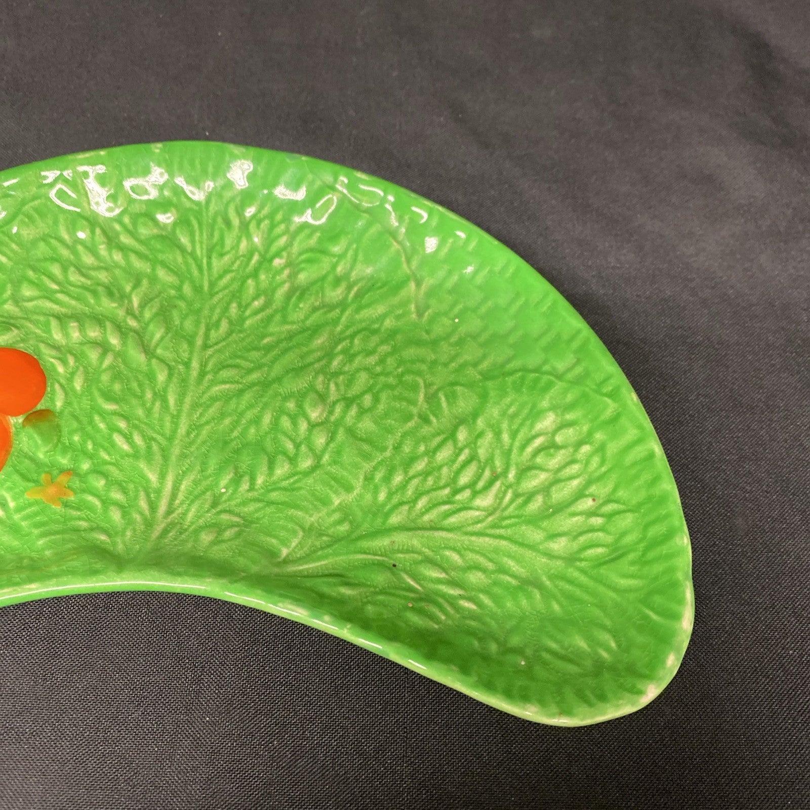 Fieldings Crown Devon Cabbage Leaf Serving plate 21cm - (1723)