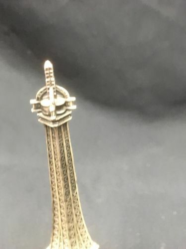 Vintage Eiffel Tower brass statue - MADE IN FRANCE - 6" Kitsch collectible (6411