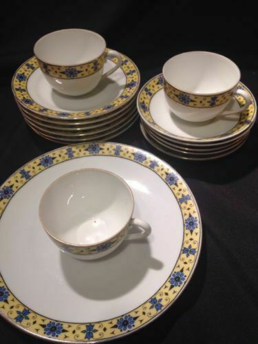 Victoria China Czechoslovakia Hand Painted Pattern 202 - 15 Pcs Yellow (1502)