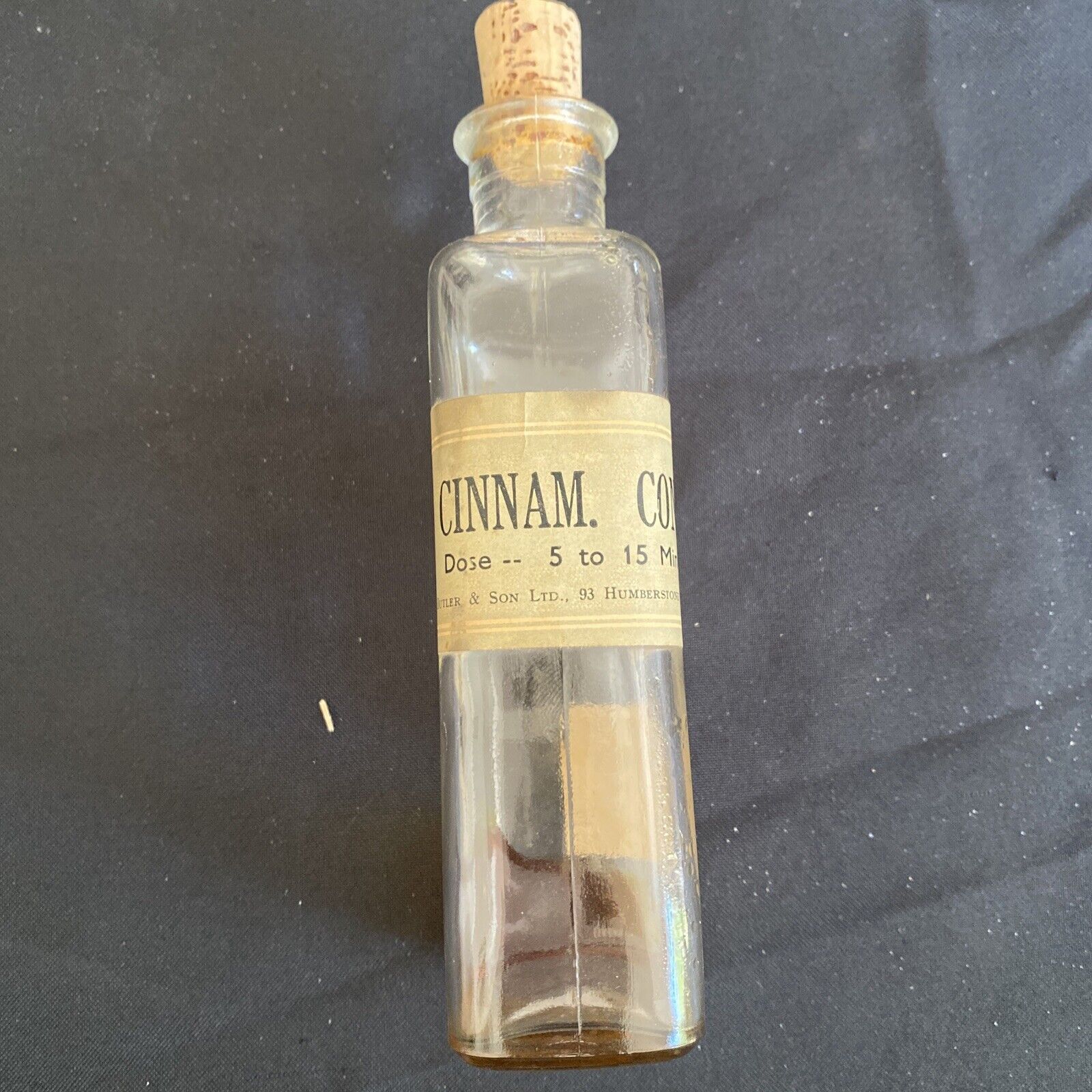 Antique Pharmacy Apothecary Cinnam Conc B.P bottle 16cm - (8642)