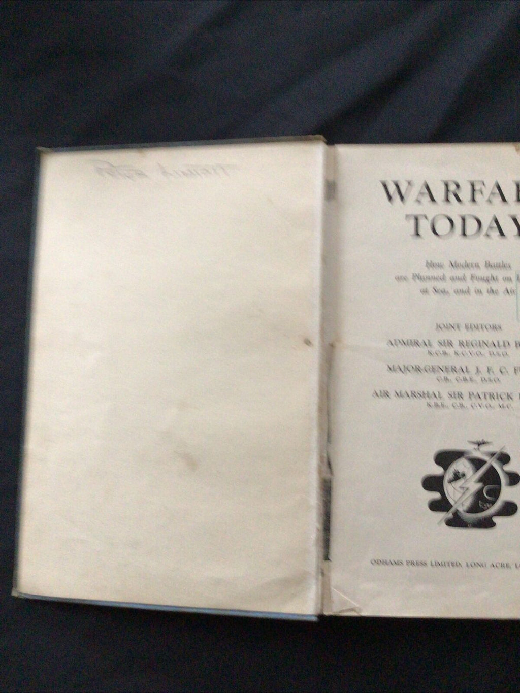 BOOK - WARFARE TODAY - Admiral Sir Reginald Bacon - (8690)