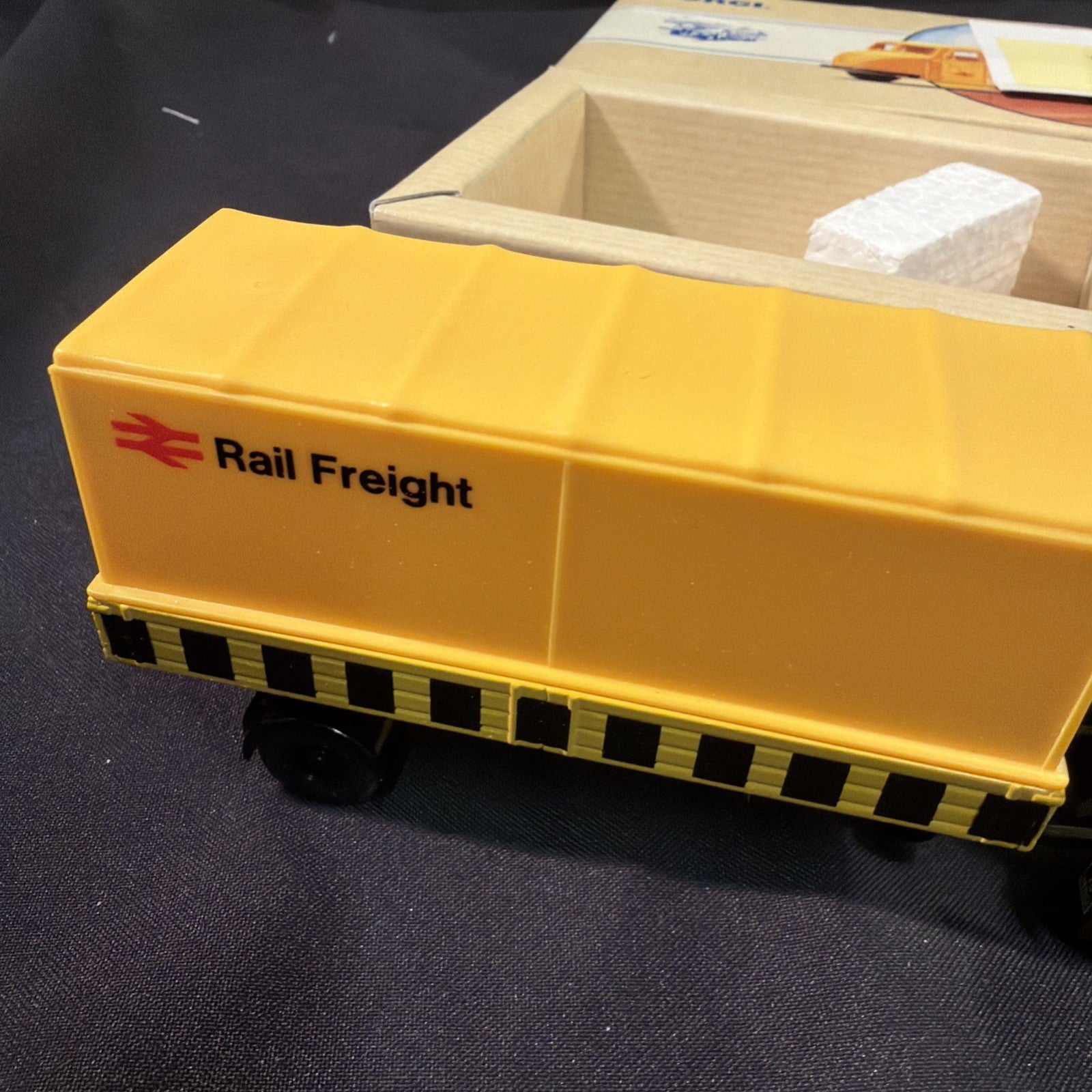 CORGI Classic Scammell Scarab 97910 Rail Freight LE #4964 of #7790 1993 - (2043)