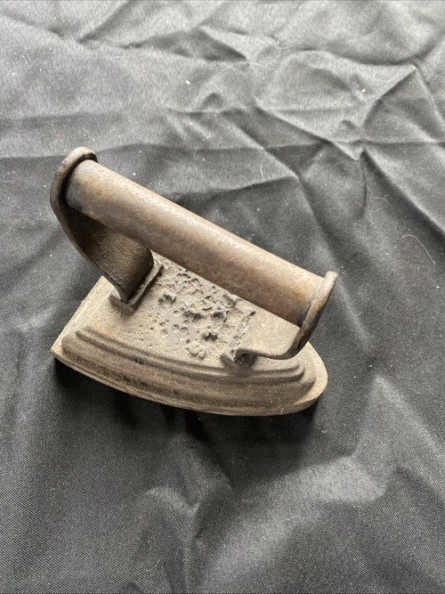 Antique Cast Iron Flat Clothes Iron by JK&S No 4 L - Doorstop Kitchenalia - (1188)