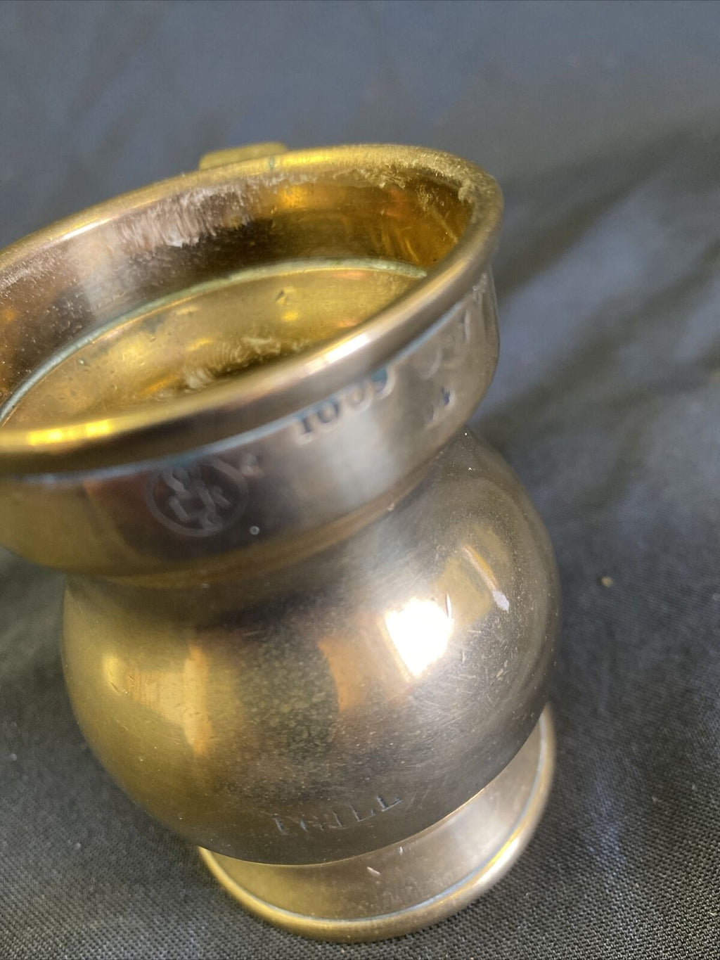 Solid Brass Victorian Antique Pub Measure stamped ER King Edward  1 Gill (6473)