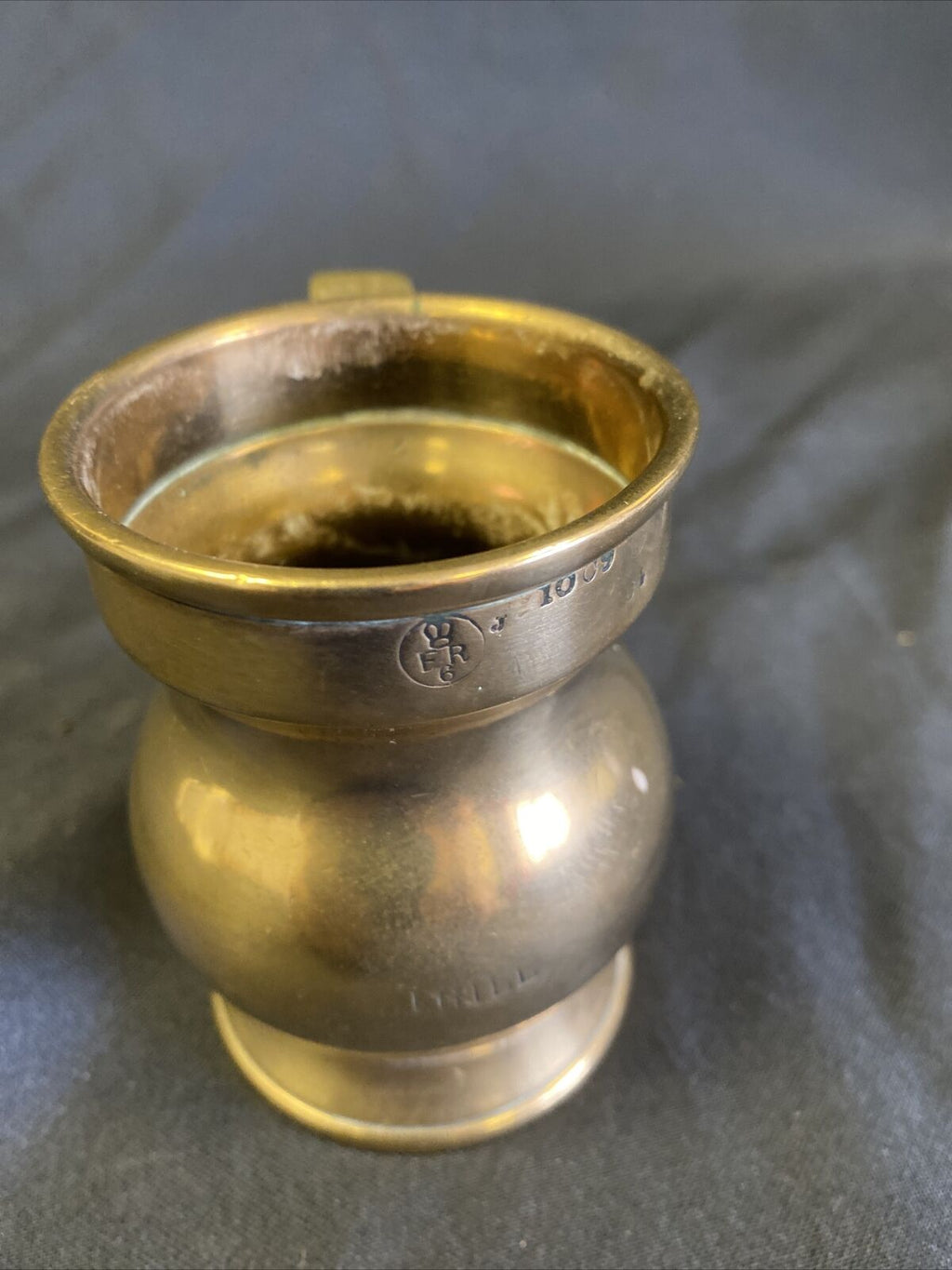 Solid Brass Victorian Antique Pub Measure stamped ER King Edward  1 Gill (6473)