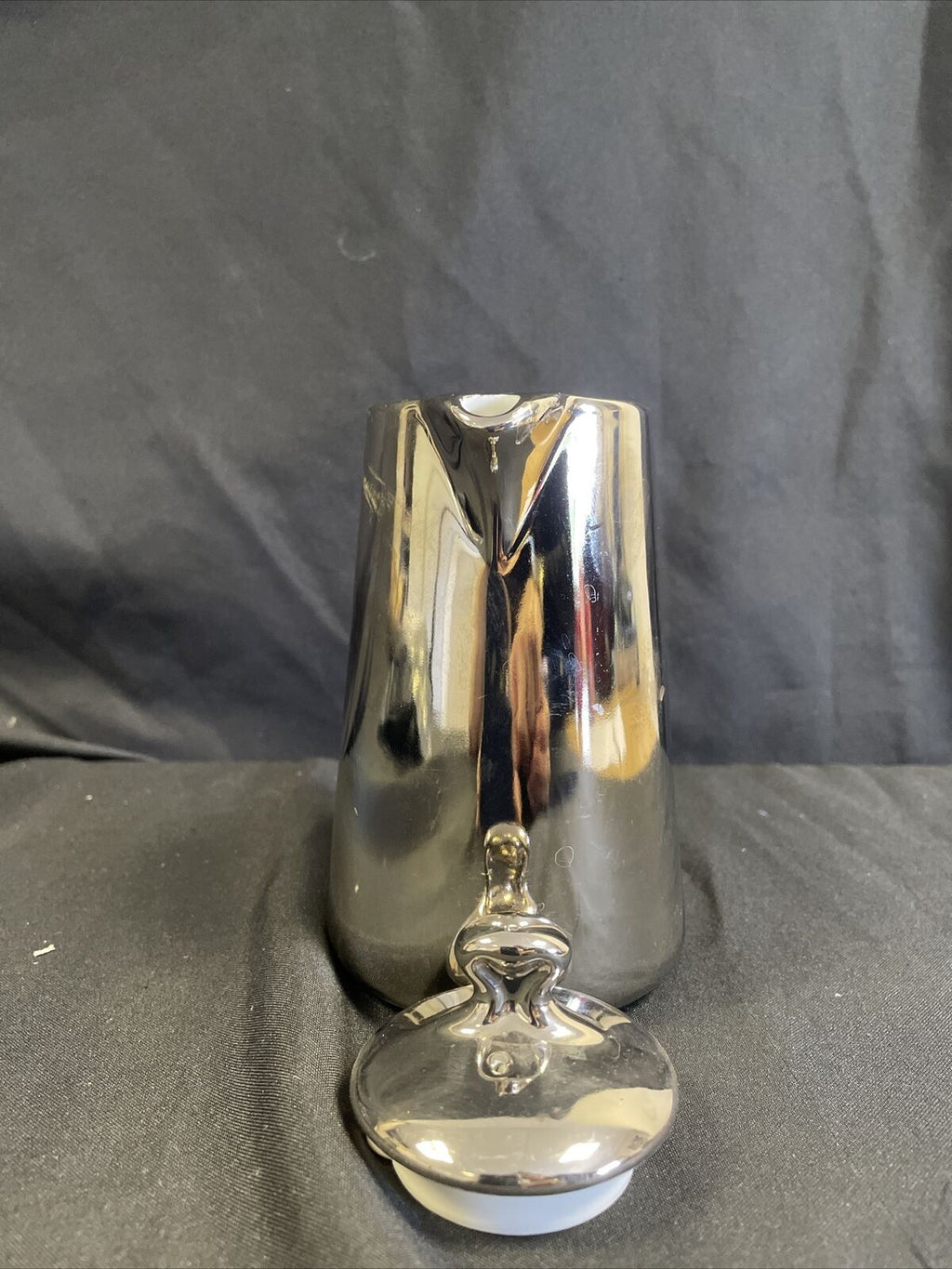 Royal Worcester Silver ceramic Teapot Shape 14 Size 4 Fireproof - (8126)