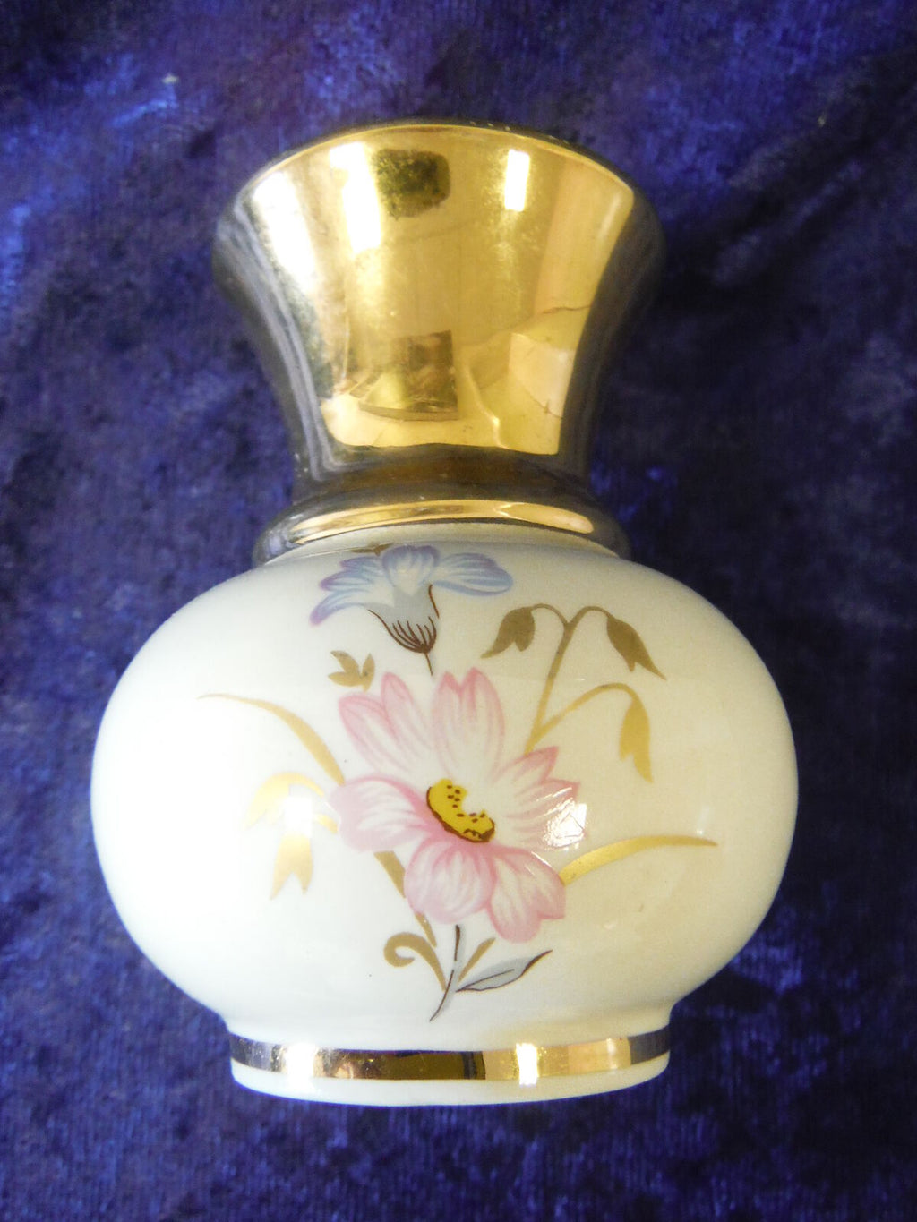Prinknash Pottery Gloucester Small Vase 24 Carat Gold neck - (6759)