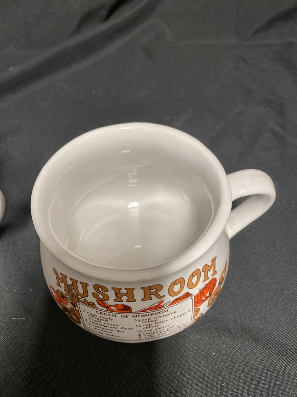 Pair of 1980's soup mugs Chicken and Mushroom beautiful condition - (1798)