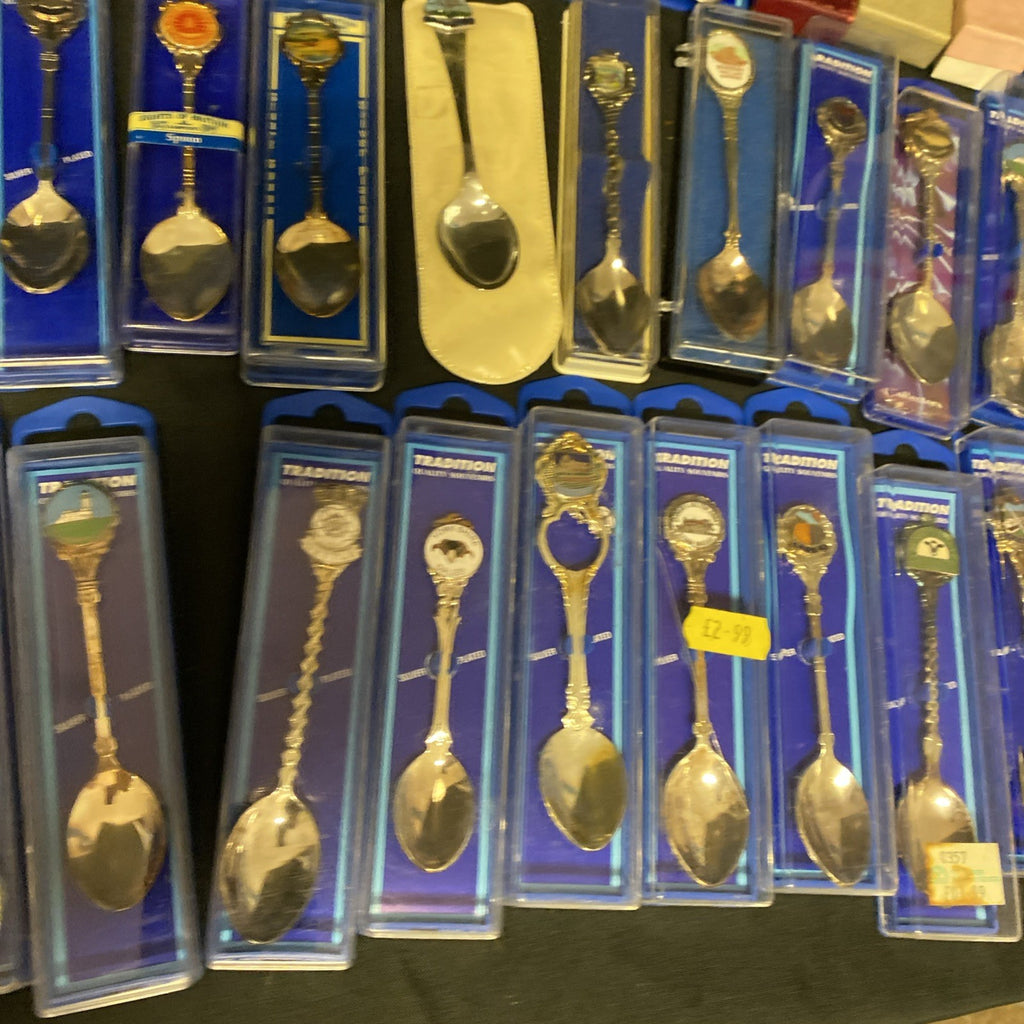 55 Collectable Souvenier Silver Plated Spoons Boxed Some Rare- (1585)