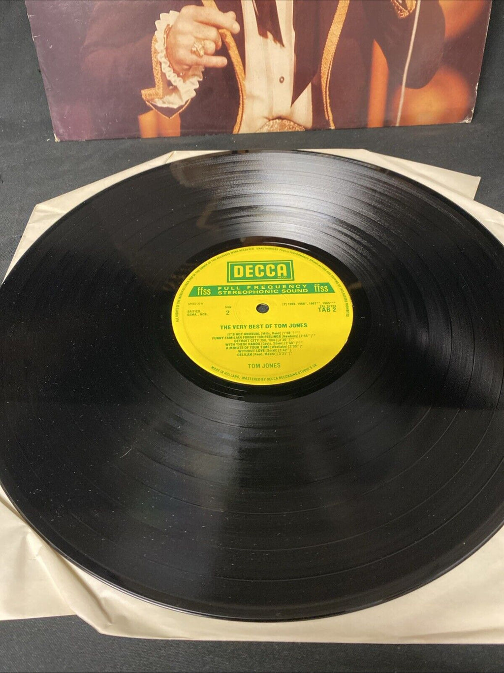 VINYL RECORD - Tom Jones - The Golden Years Excellent Cond KTBC2 -(5672)