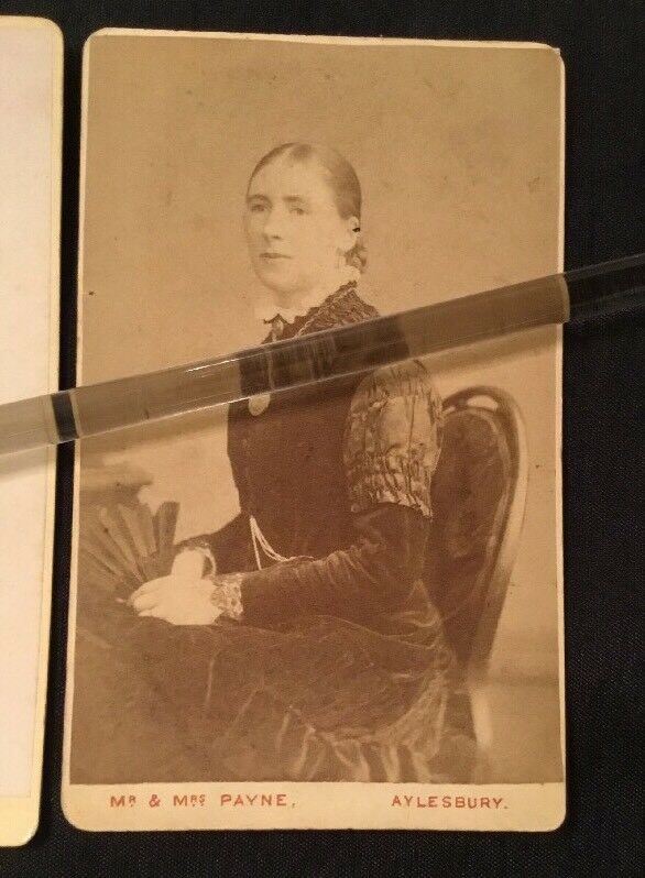 Victorian CDV Cabinet Photo 1890 Payne Aylesbury X2 Same lady - (2310)